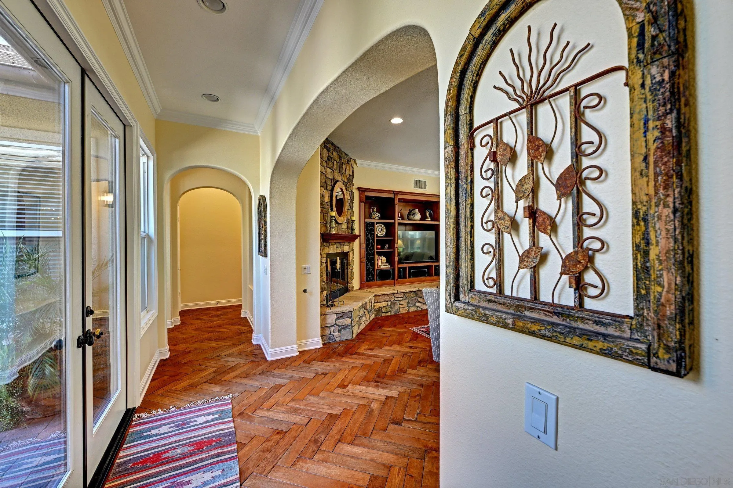 https://cdn.realtyfeed.com/cdn/127/260025010/af8a0045bc462f3516f6e0871d335019.webp