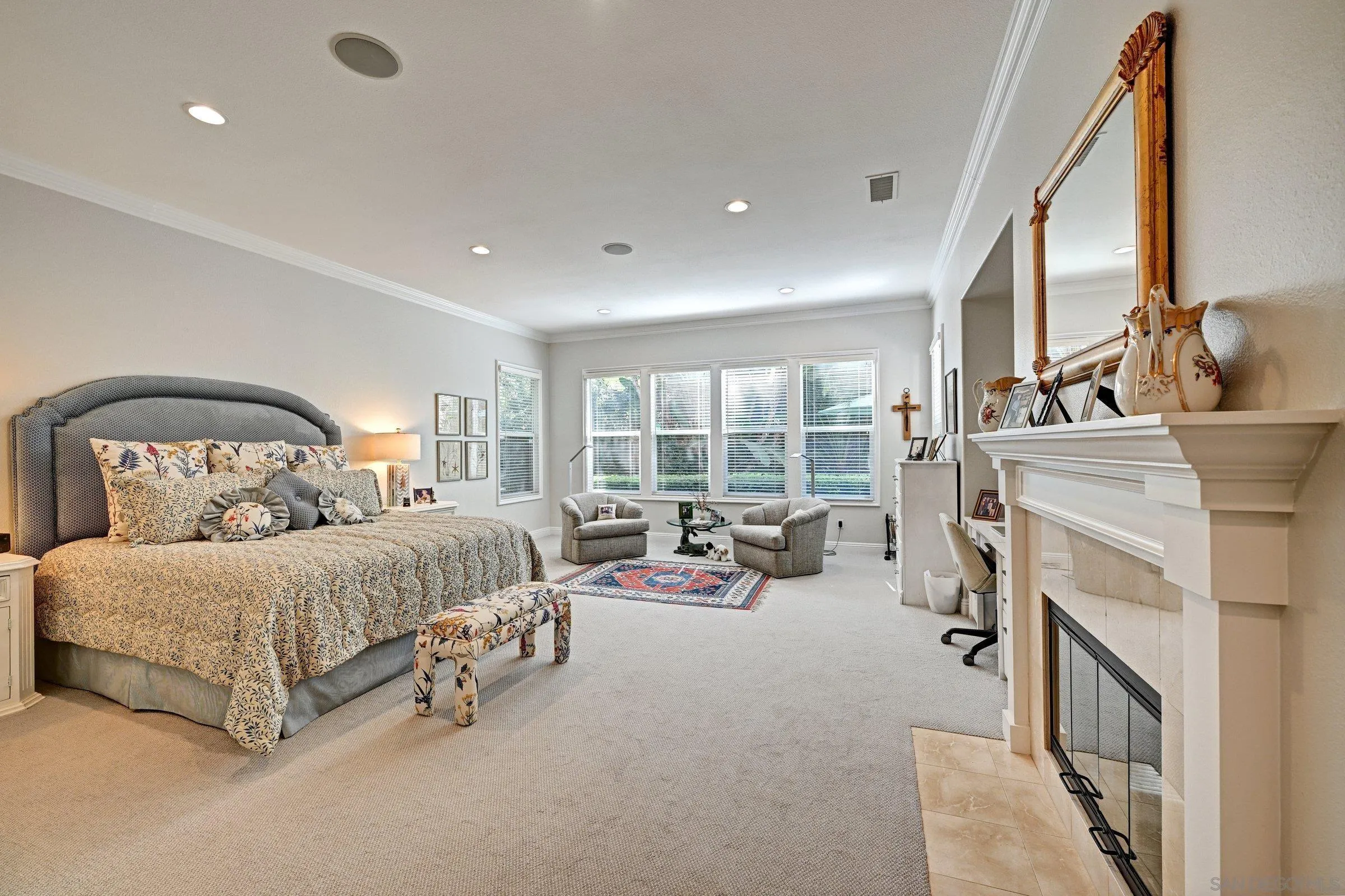 https://cdn.realtyfeed.com/cdn/127/260025010/e065bc4ad5120d24a92f83df305c41bb.webp