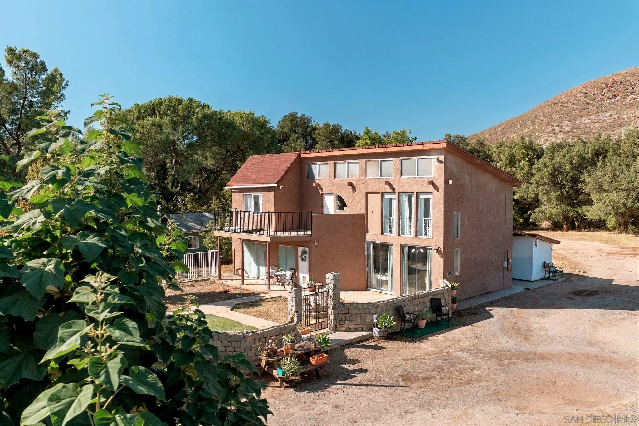 https://cdn.realtyfeed.com/cdn/127/260025012/16ac79bd7919f1830b8b451c30f07783.webp
