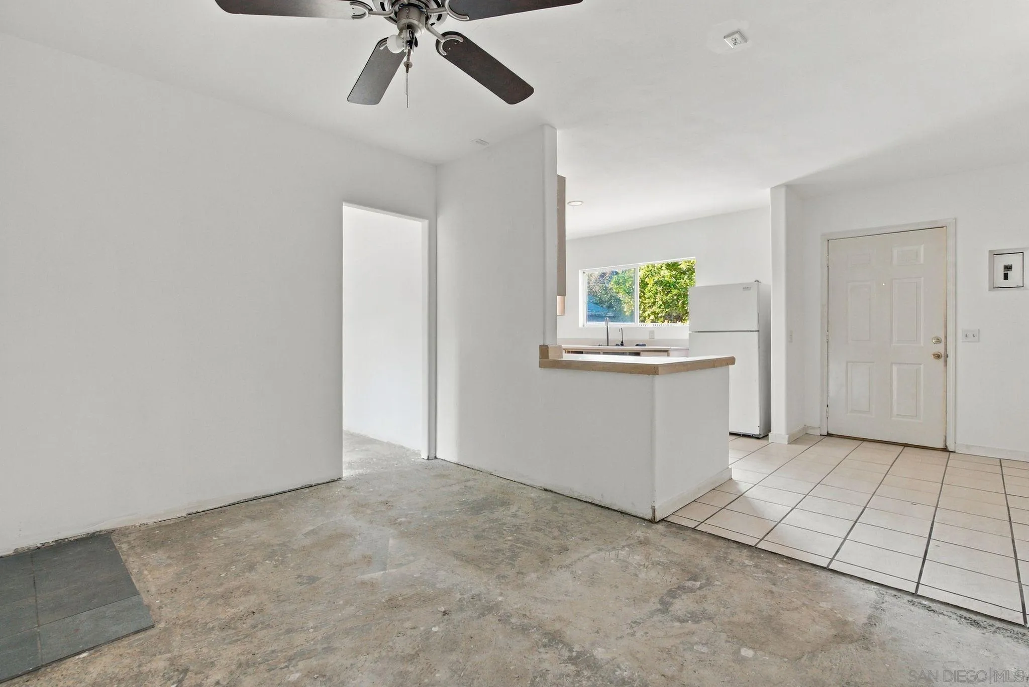 https://cdn.realtyfeed.com/cdn/127/260025012/29a94cfa7fc87cd1ae97f12cd5fe27b0.webp