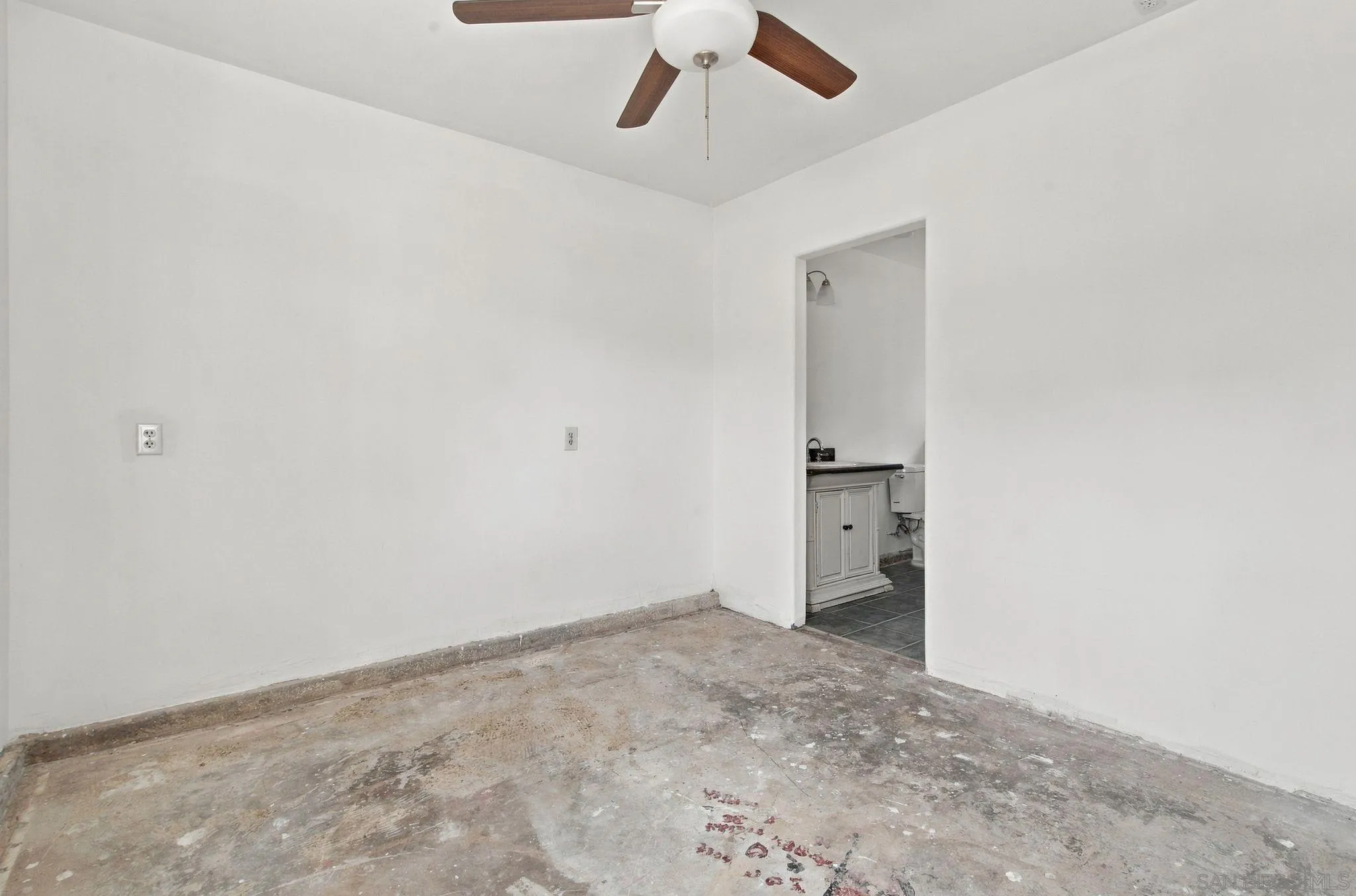https://cdn.realtyfeed.com/cdn/127/260025012/48c139cf22e89618df7446c28eb07cc5.webp