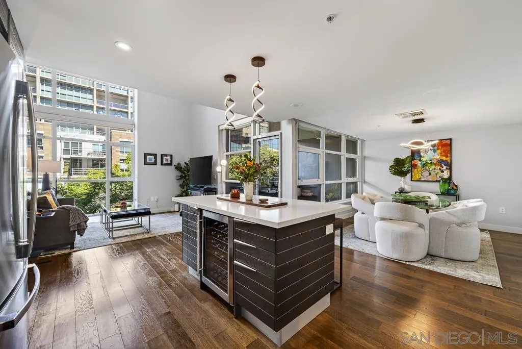 https://cdn.realtyfeed.com/cdn/127/260025014/10c19c3a40266537e5c44b4c839627c5.webp