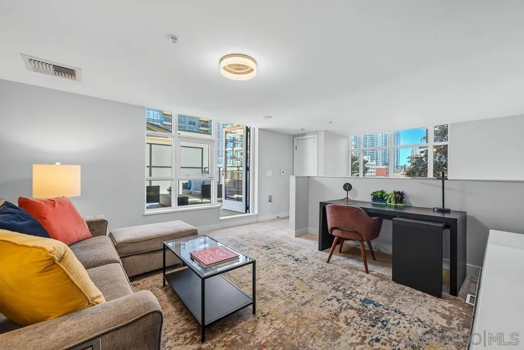 https://cdn.realtyfeed.com/cdn/127/260025014/469c187777a1c4928ede8aeb06efb9a1.webp
