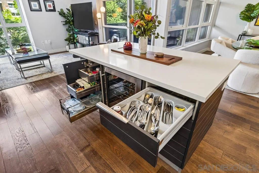 https://cdn.realtyfeed.com/cdn/127/260025014/b0e5c42b33ec18c2b75f21f36499c62f.webp