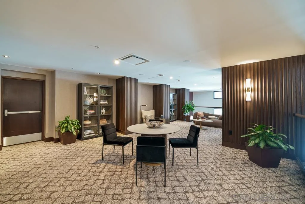 https://cdn.realtyfeed.com/cdn/127/260025014/d75a55ec85881c2c52fb94823c924e5b.webp