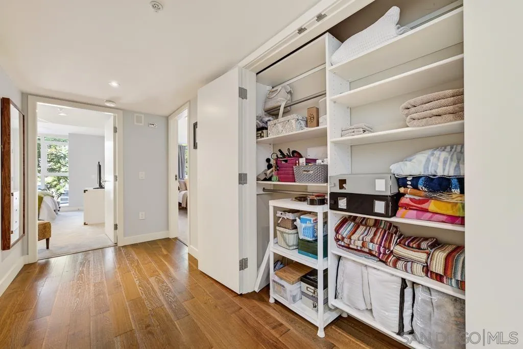 https://cdn.realtyfeed.com/cdn/127/260025014/d763bf8dbd7bd7e56c1e68091c94f16d.webp