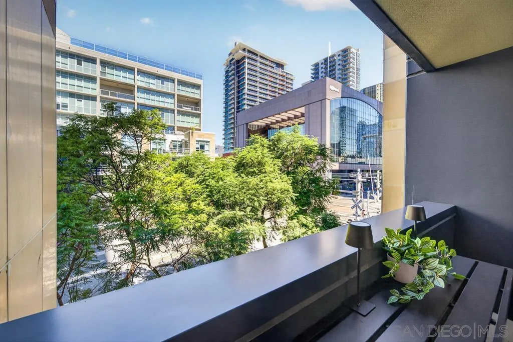 https://cdn.realtyfeed.com/cdn/127/260025014/ebbe9a4e3869359234e35e471424d25d.webp