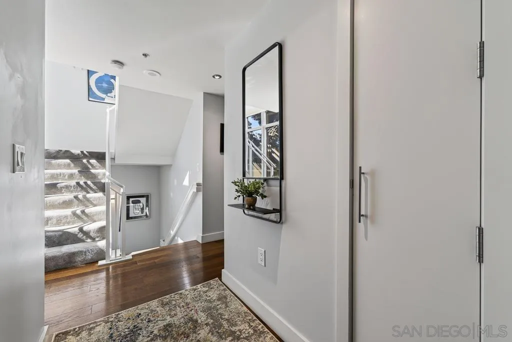 https://cdn.realtyfeed.com/cdn/127/260025014/f00cea30384aba67ce39a660645136aa.webp