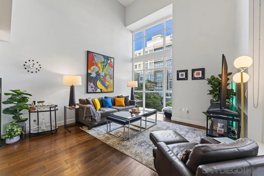 https://cdn.realtyfeed.com/cdn/127/260025014/fadcb8c7bffddeffa975f61e32e08d62.webp