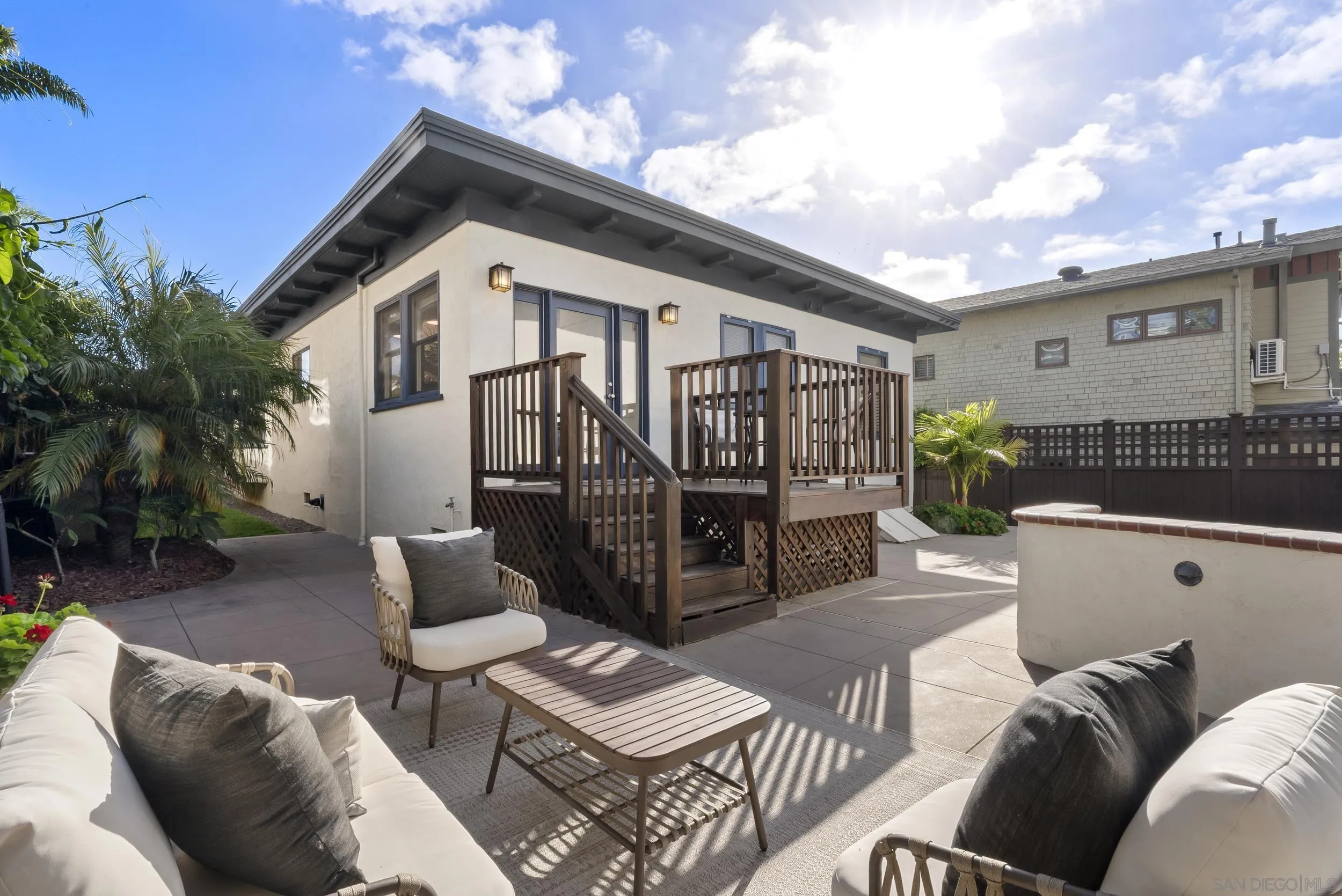 https://cdn.realtyfeed.com/cdn/127/260025015/01ac3d9aa4a24dff77e38b0e478f8309.webp