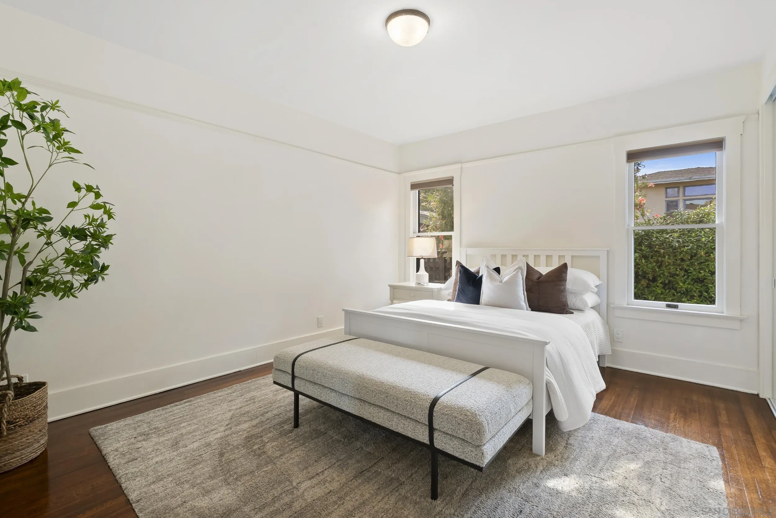 https://cdn.realtyfeed.com/cdn/127/260025015/198051d796d94e3a0f14671f17a9c2d4.webp