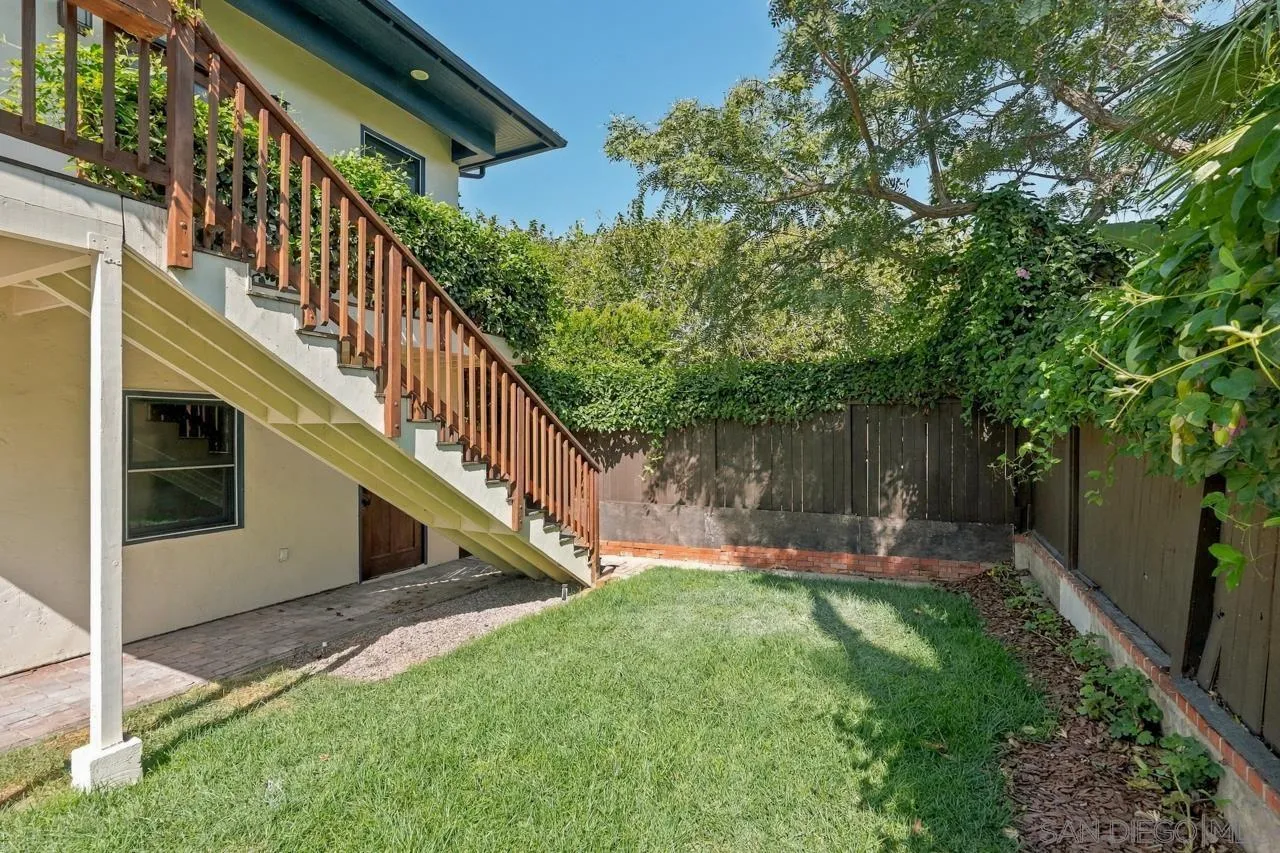 https://cdn.realtyfeed.com/cdn/127/260025015/7892d053d3e5a97827f00f66ab8efa68.webp