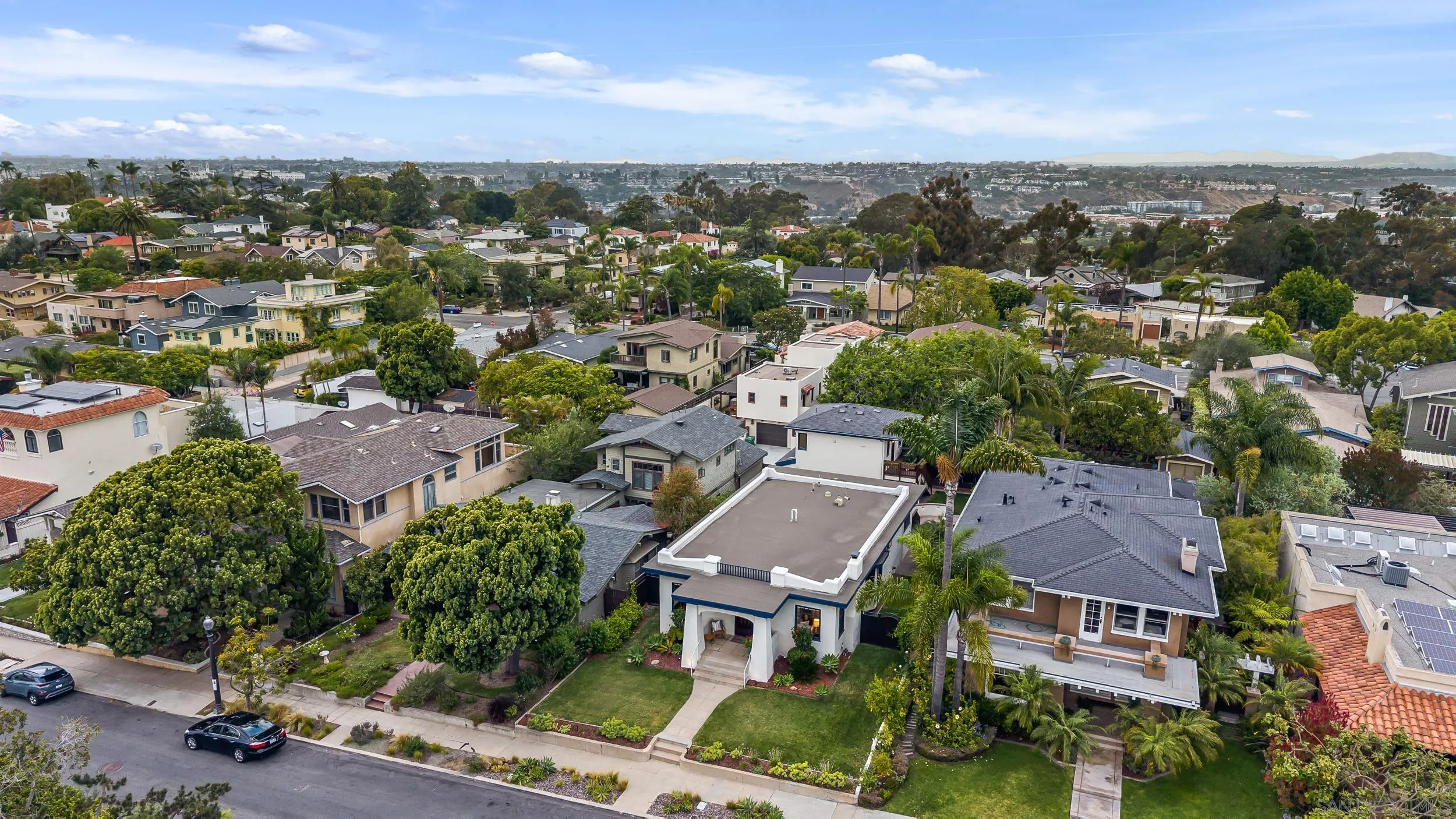 https://cdn.realtyfeed.com/cdn/127/260025015/919fc81a40d8dc509b12f4f5f6641a89.webp