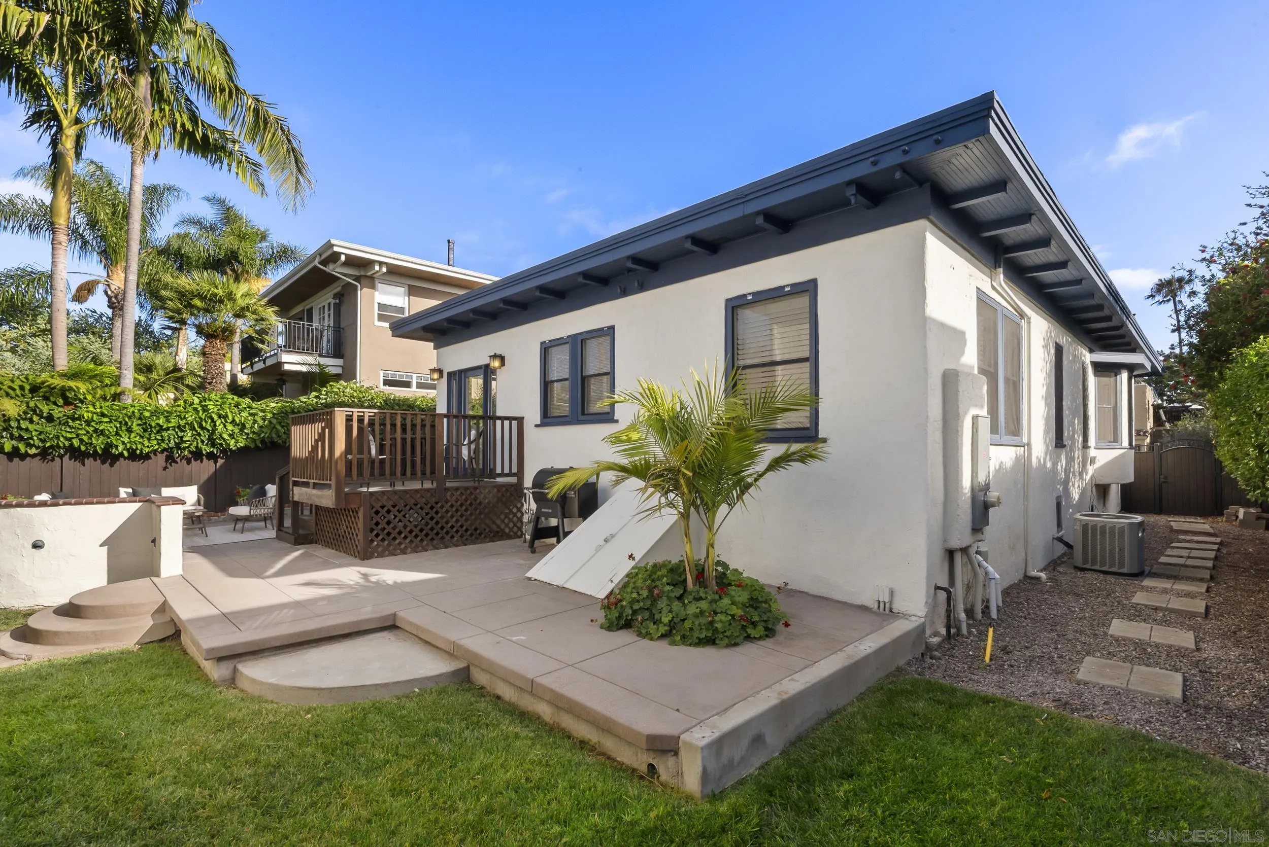 https://cdn.realtyfeed.com/cdn/127/260025015/accbec9079589b44bf60001c6452ccae.webp