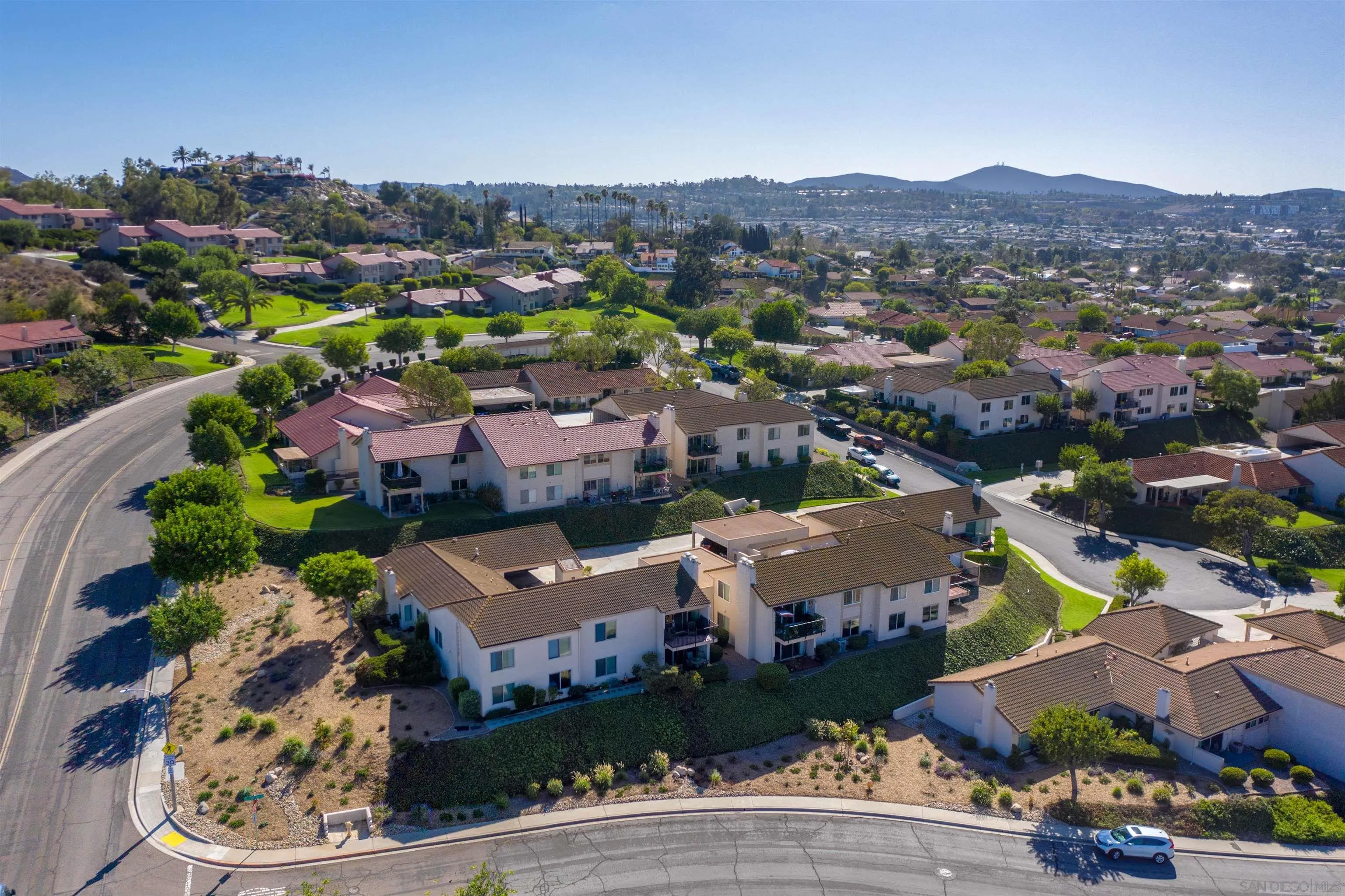 https://cdn.realtyfeed.com/cdn/127/260025016/2b20bb1dcb2b8999c350ce4befa3f7fb.webp