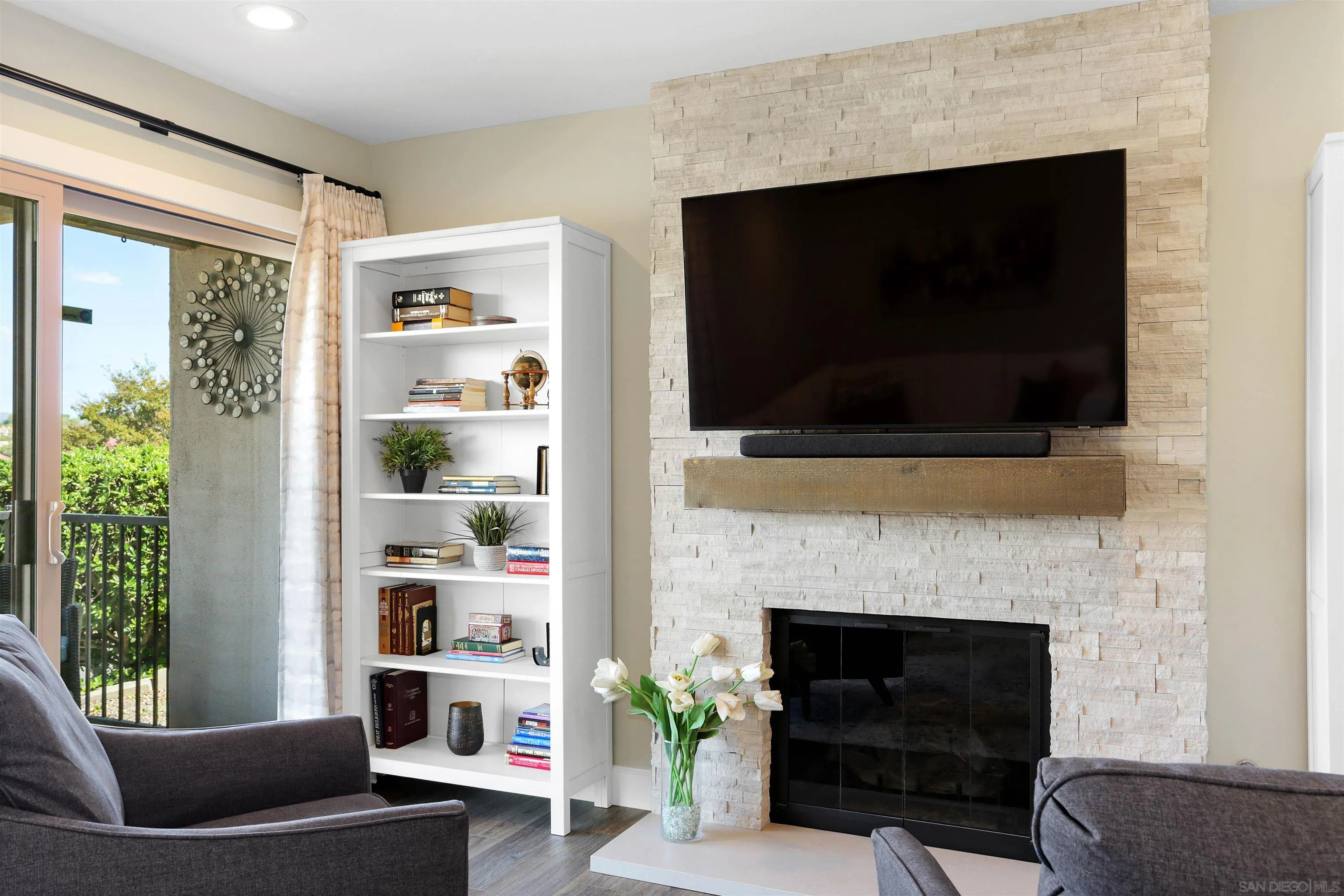 https://cdn.realtyfeed.com/cdn/127/260025016/70aa31b096733aa0ce5a87d44c81631b.webp