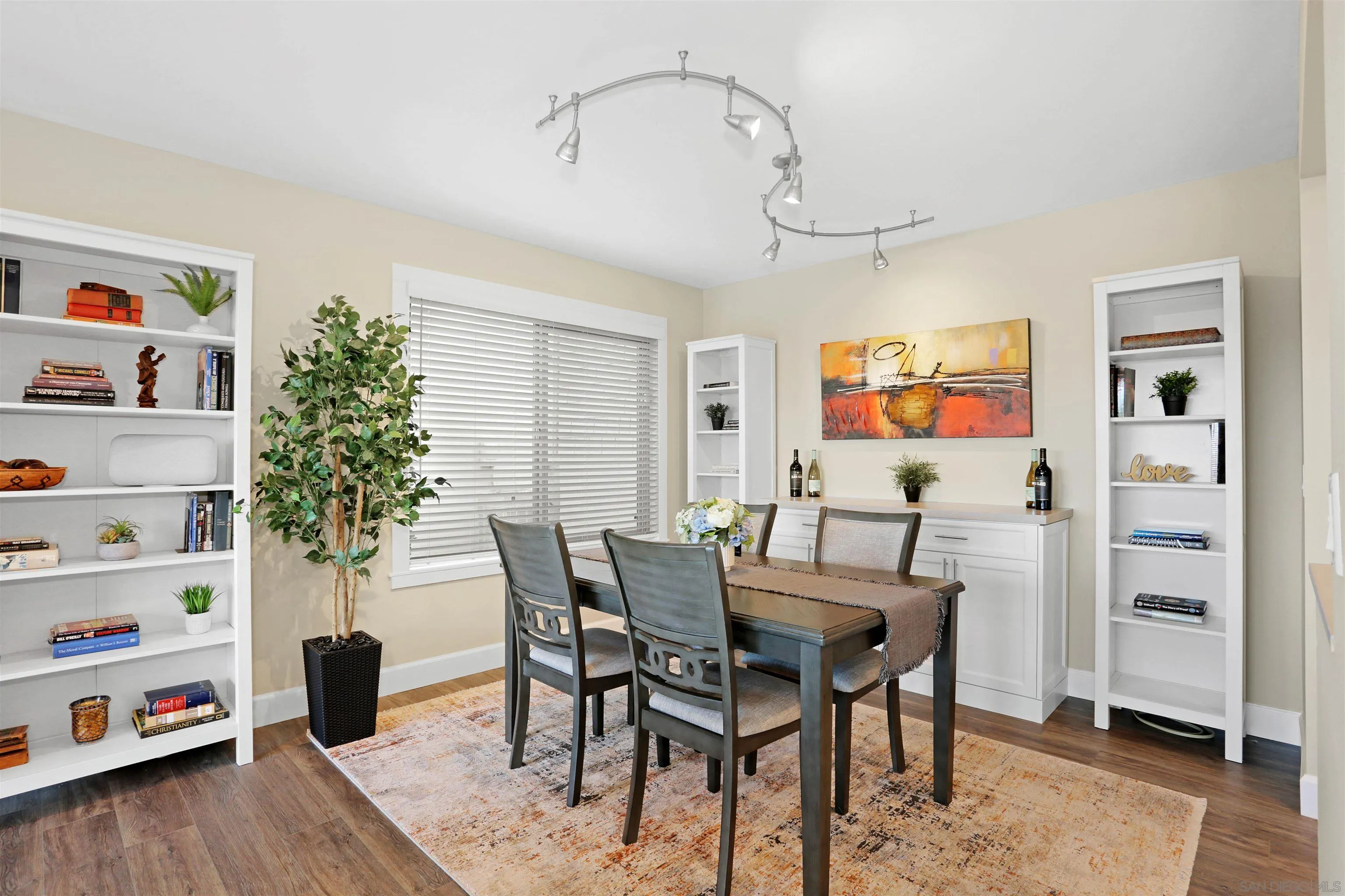 https://cdn.realtyfeed.com/cdn/127/260025016/bdcfb0886736440a22d06e630243f5a4.webp