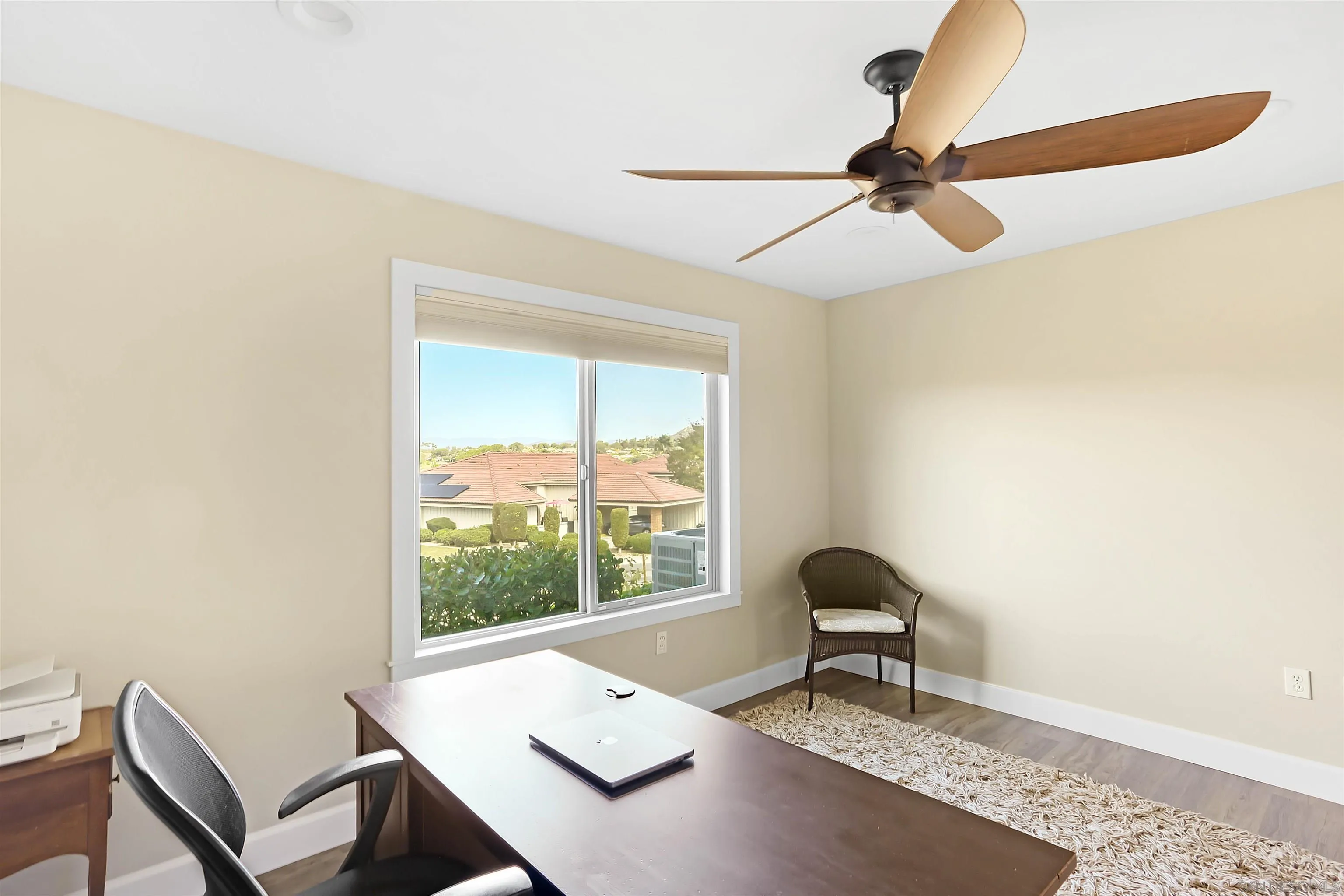 https://cdn.realtyfeed.com/cdn/127/260025016/c50f37a4332b9f31b8ae0acb70b0e6e3.webp