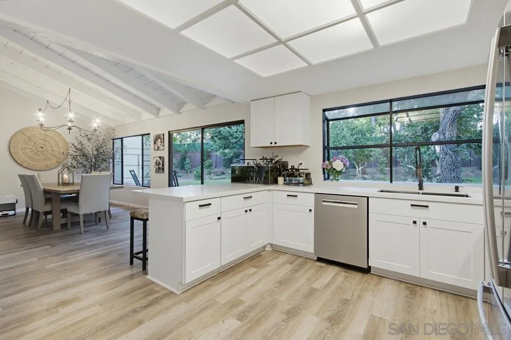 https://cdn.realtyfeed.com/cdn/127/260025017/c11a14d74c6b8f411e2c682b2fe1c4b5.webp