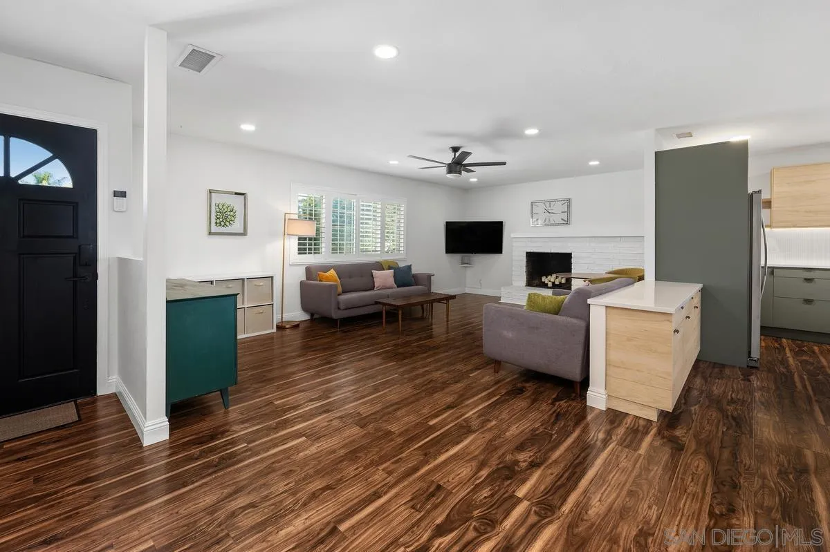 https://cdn.realtyfeed.com/cdn/127/260025018/2e05c4a198edad3917676edf03a09b1c.webp