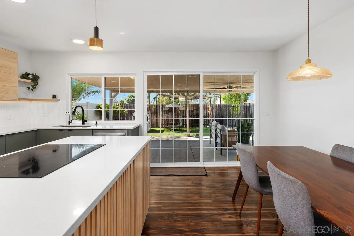 https://cdn.realtyfeed.com/cdn/127/260025018/c3f601cb14f2601c3843bf59e9df356d.webp