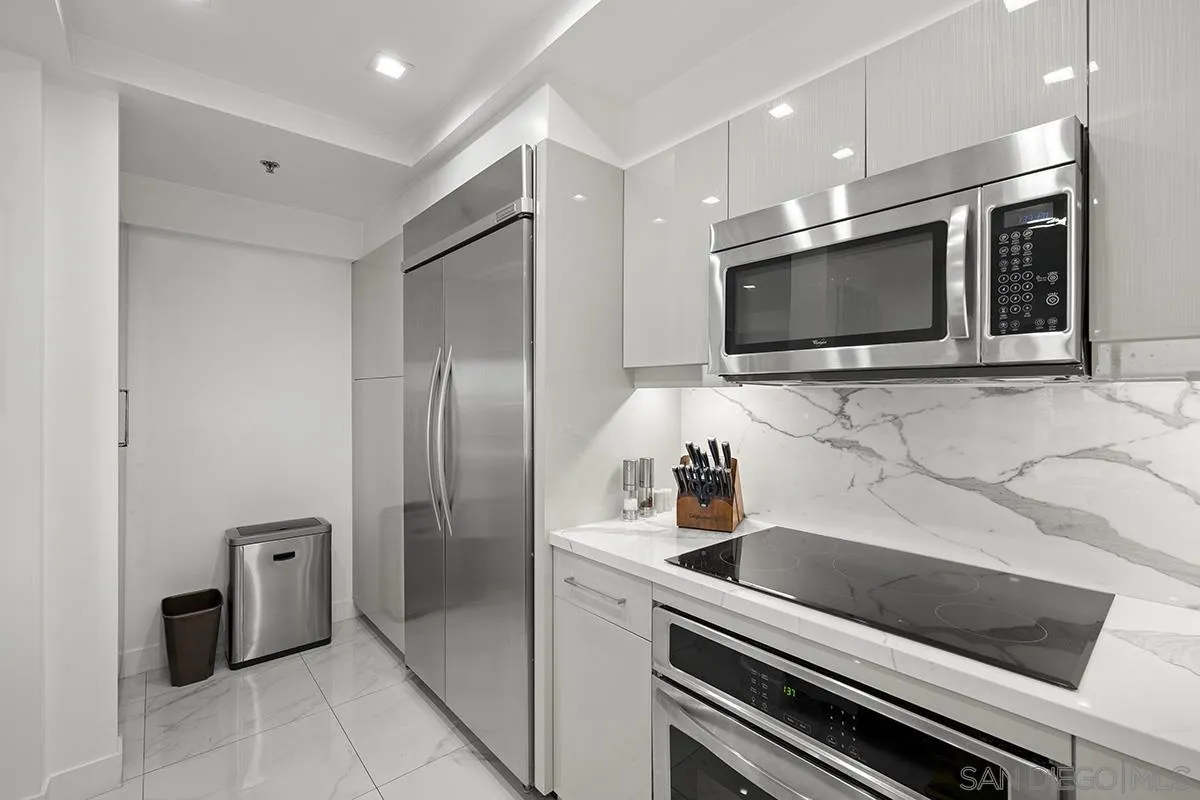 https://cdn.realtyfeed.com/cdn/127/260025019/1942d5a23f9618ee340dde5254a1efd7.webp