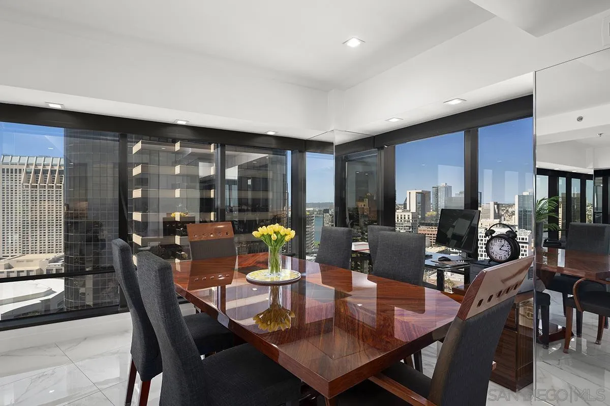 https://cdn.realtyfeed.com/cdn/127/260025019/72ba7e15f20d4eb4a735bd833abaefd9.webp
