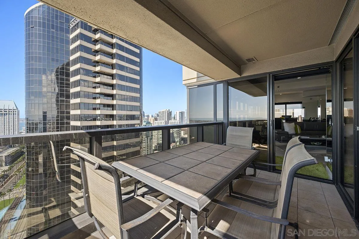 https://cdn.realtyfeed.com/cdn/127/260025019/de72bcfd3ccd9e4d218b4b626f1d4e3b.webp