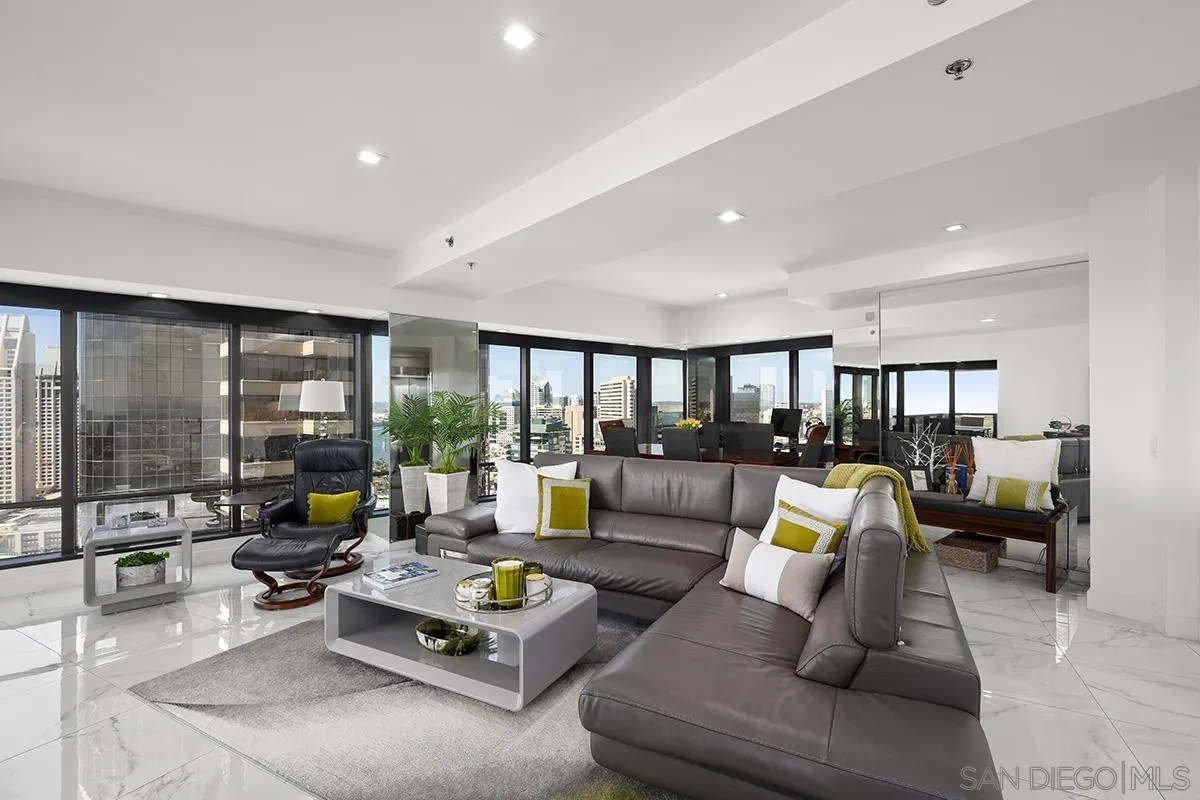 https://cdn.realtyfeed.com/cdn/127/260025019/dea8225b40d1f1d7fff844b8b5929b99.webp