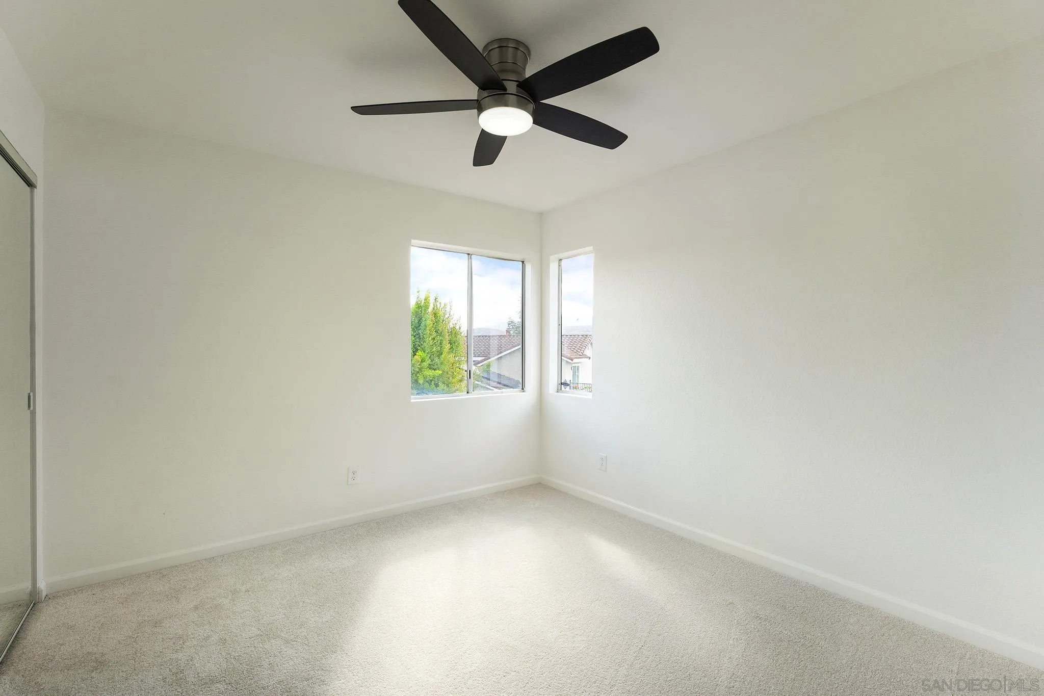 https://cdn.realtyfeed.com/cdn/127/260025024/8cf8a729be08dfa39af1b23279a26ef0.webp