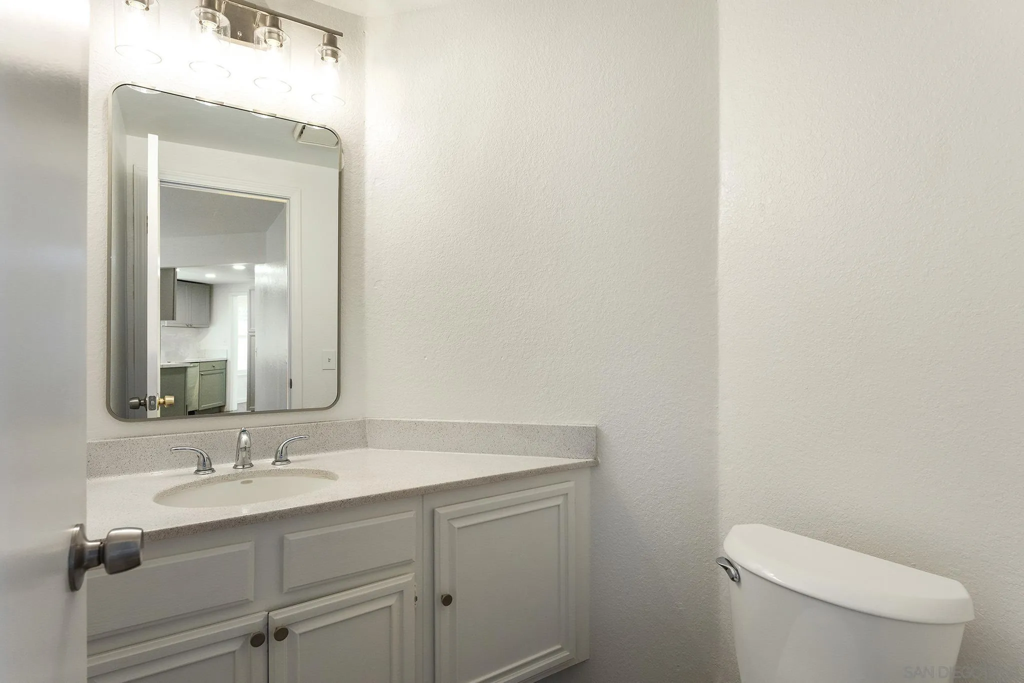 https://cdn.realtyfeed.com/cdn/127/260025024/ef77d7c15093e4850439720d3958d3c2.webp