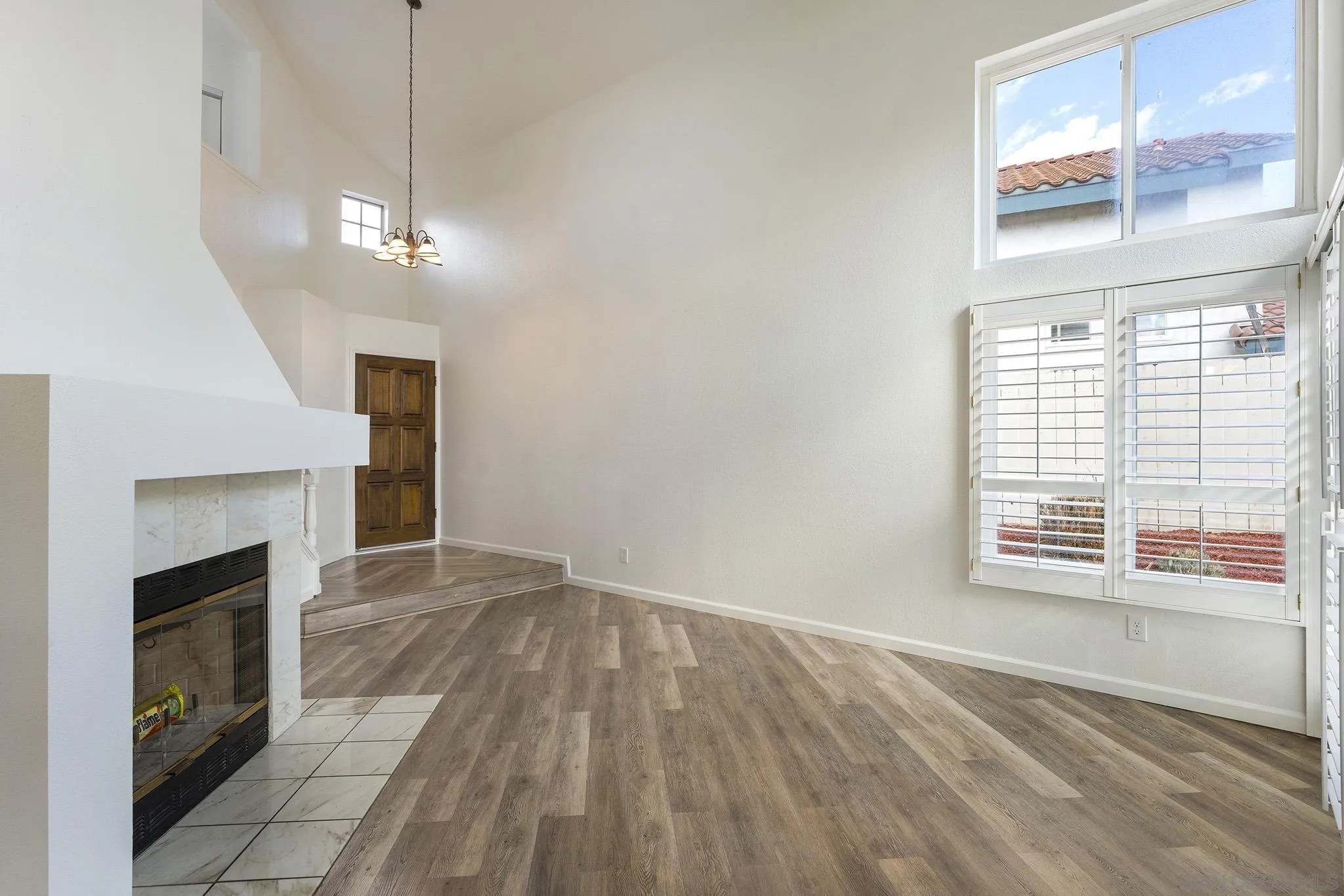 https://cdn.realtyfeed.com/cdn/127/260025024/f20e2723f60f582e465030d184f4f30e.webp