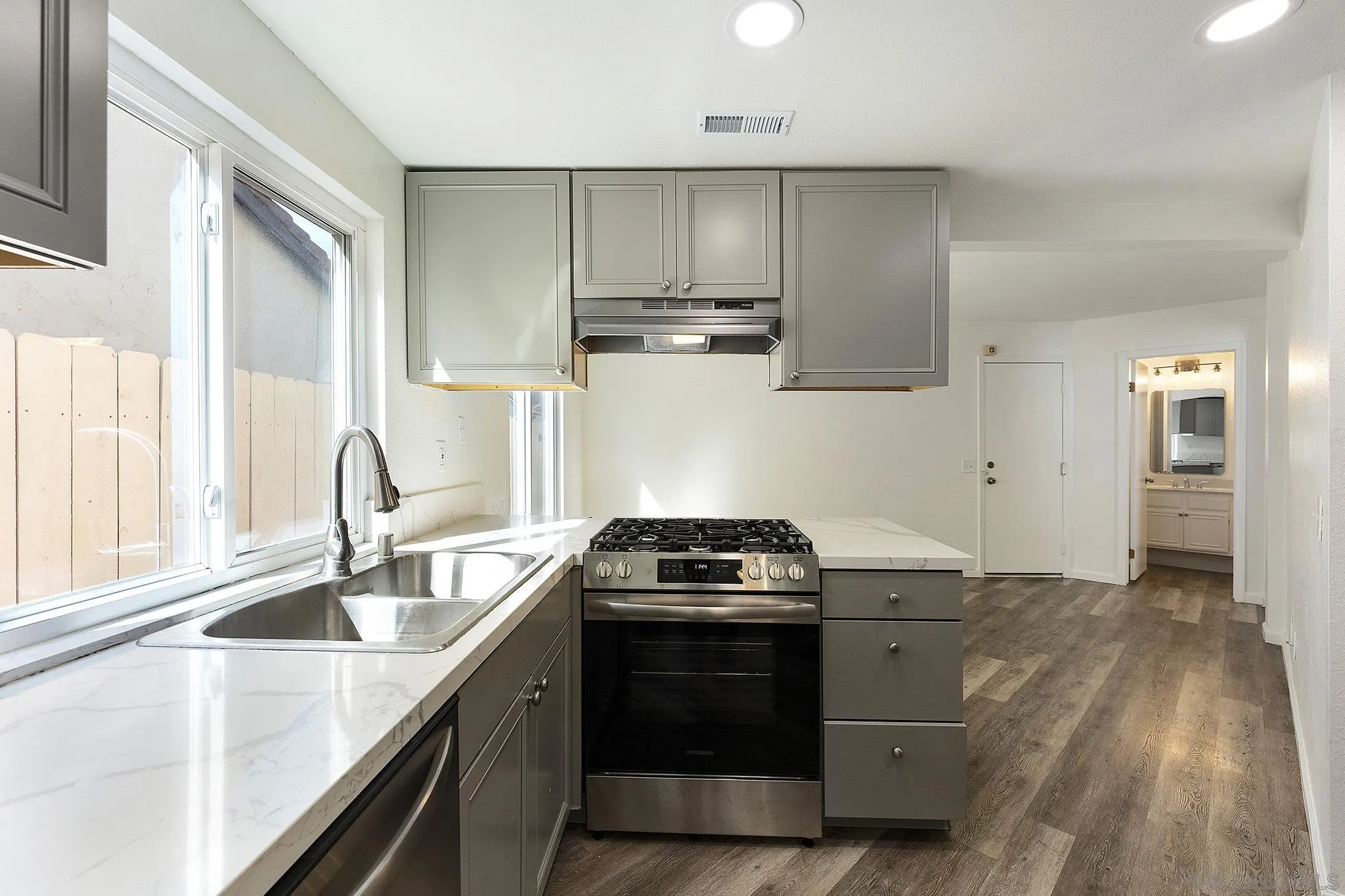 https://cdn.realtyfeed.com/cdn/127/260025024/fad487a9089796084d537a85401af0b5.webp