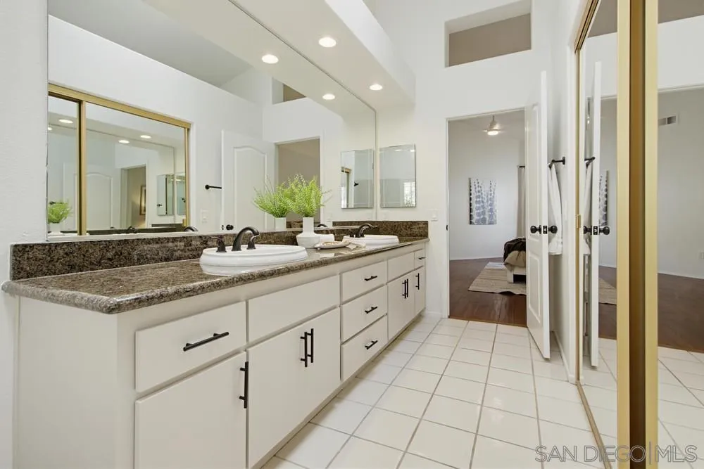 https://cdn.realtyfeed.com/cdn/127/260025025/08cf81afaabb6d75233834d87f312149.webp