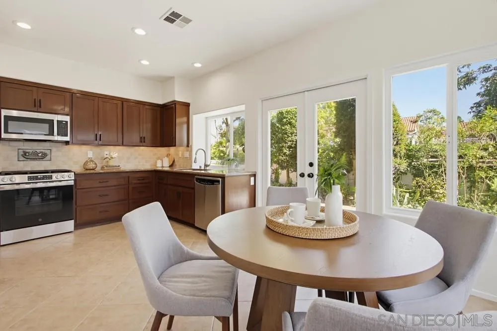 https://cdn.realtyfeed.com/cdn/127/260025025/ab51de93aa1273a200386a469bf6f45b.webp