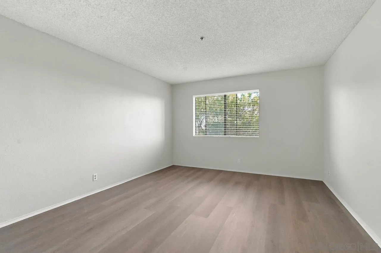 https://cdn.realtyfeed.com/cdn/127/260025026/b8a2614f53aea2d3fe0c0577bb797584.webp