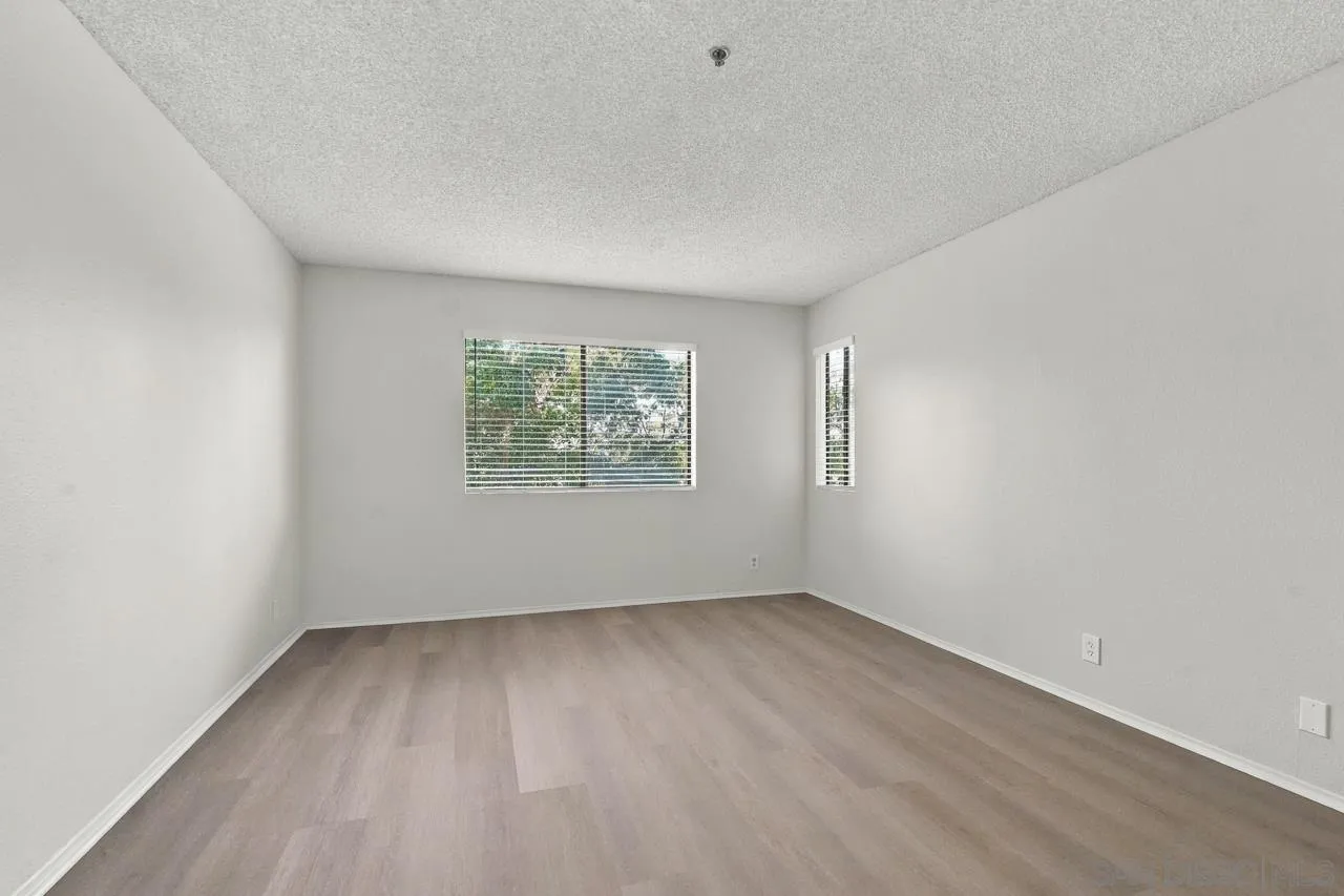 https://cdn.realtyfeed.com/cdn/127/260025026/d3de5e72a1e5c831e64a5397c9ccfe84.webp