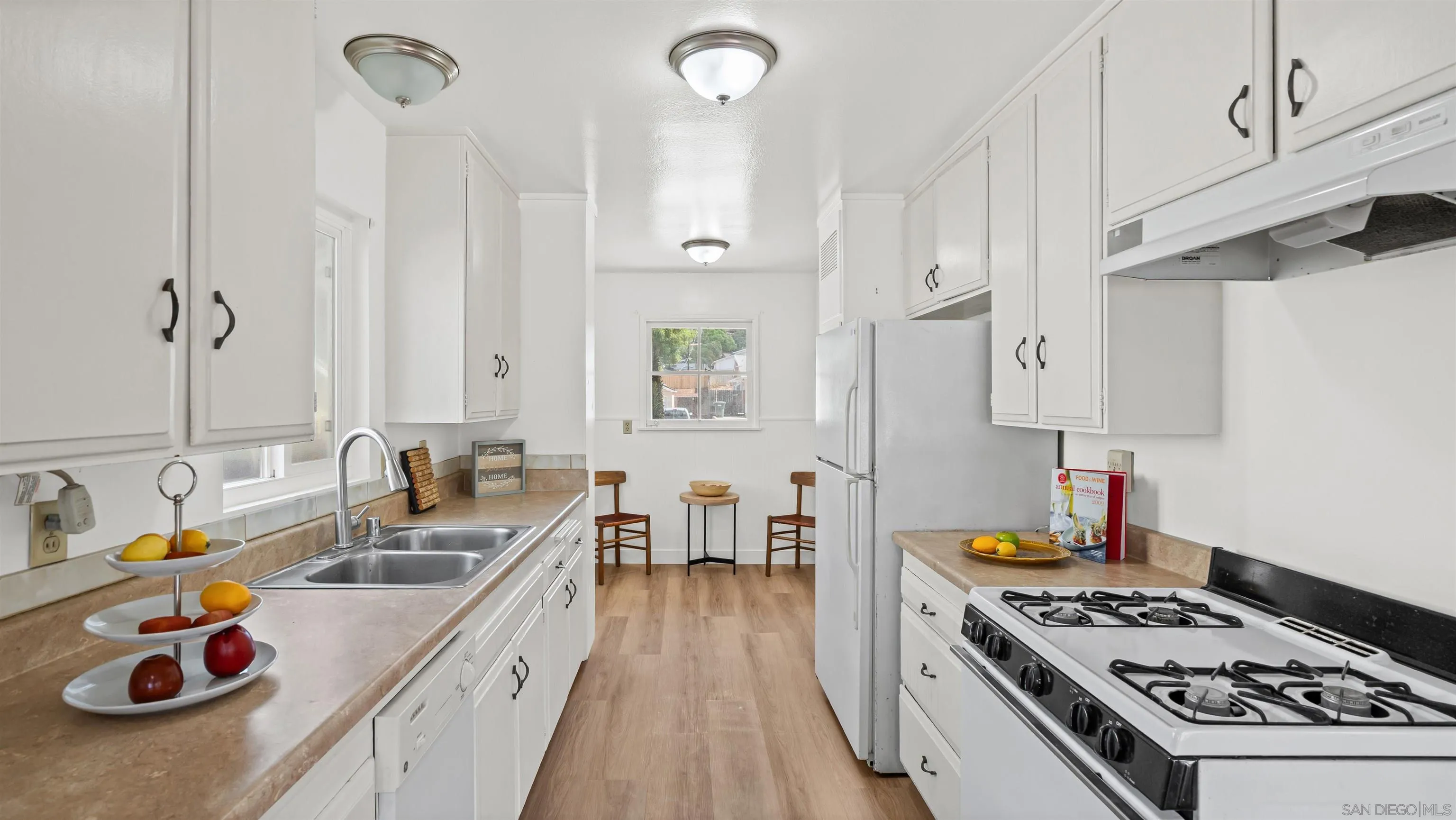 1030 Alveda Ave, El Cajon, CA 92019 - Photo 5 of 21, El Cajon, CA