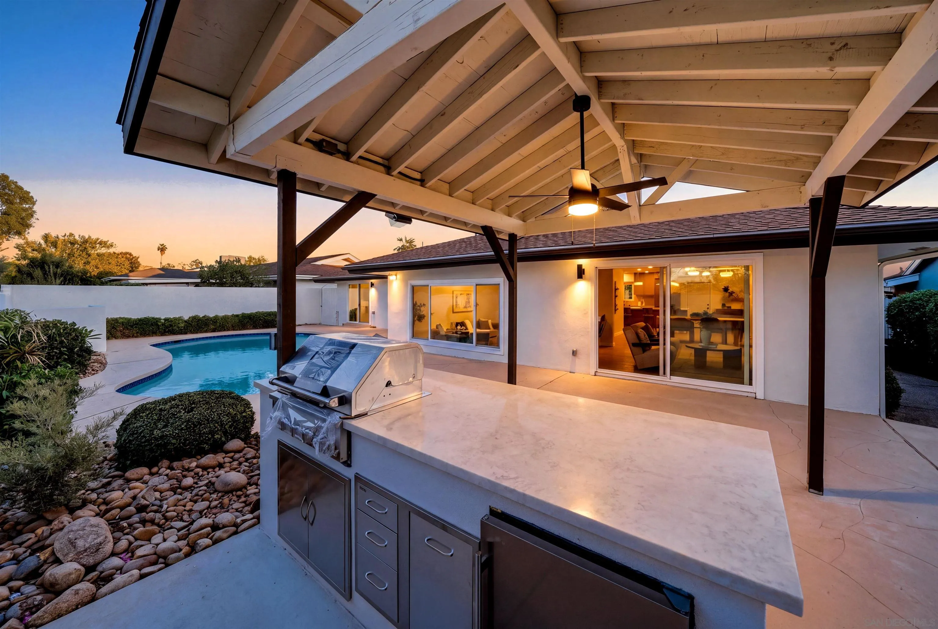 https://cdn.realtyfeed.com/cdn/127/260025056/fe206c393113a67995ac533235372008.webp