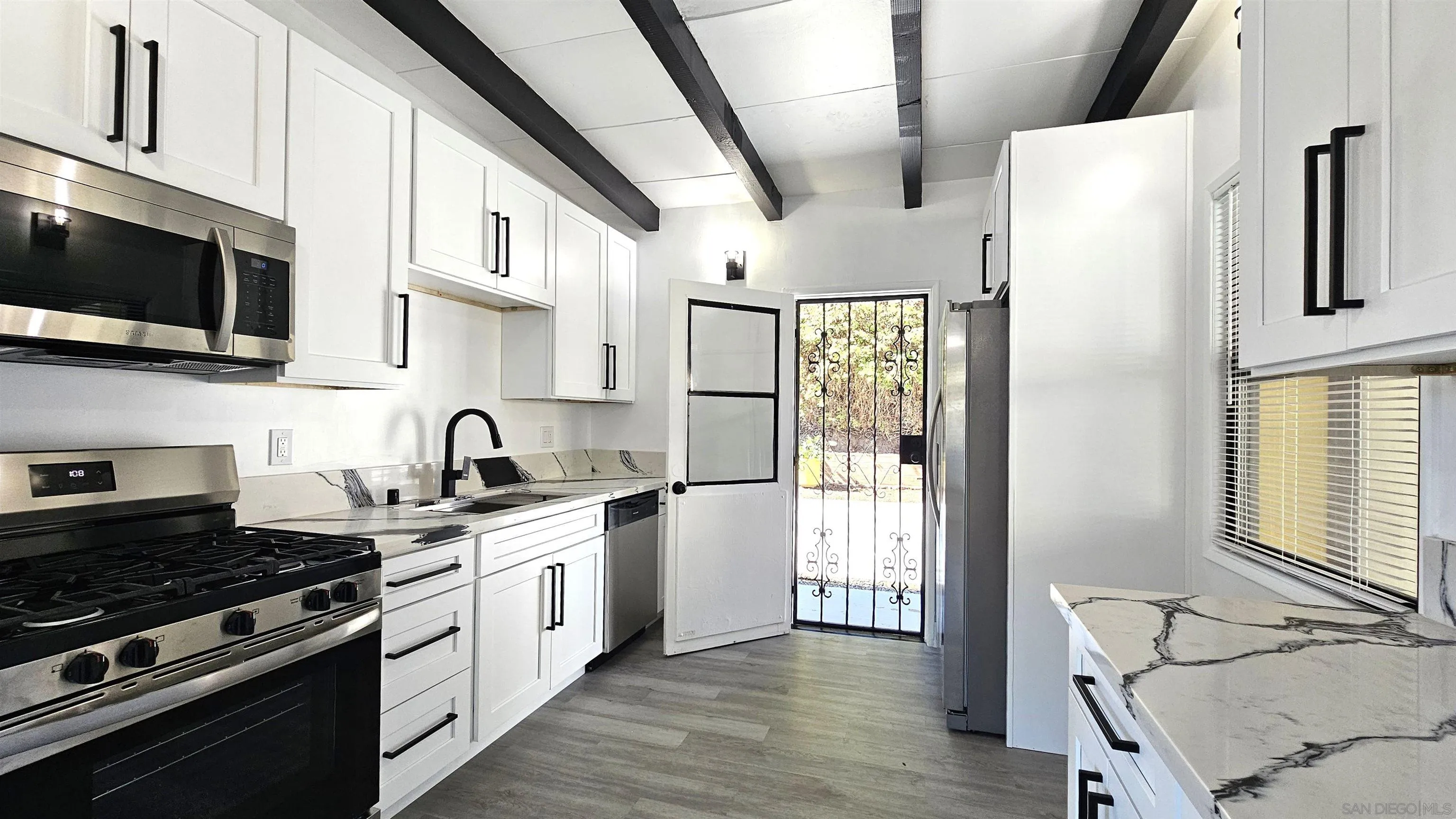 1736 Gateway, San Diego, CA 92105 - Photo 4 of 18, San Diego, CA