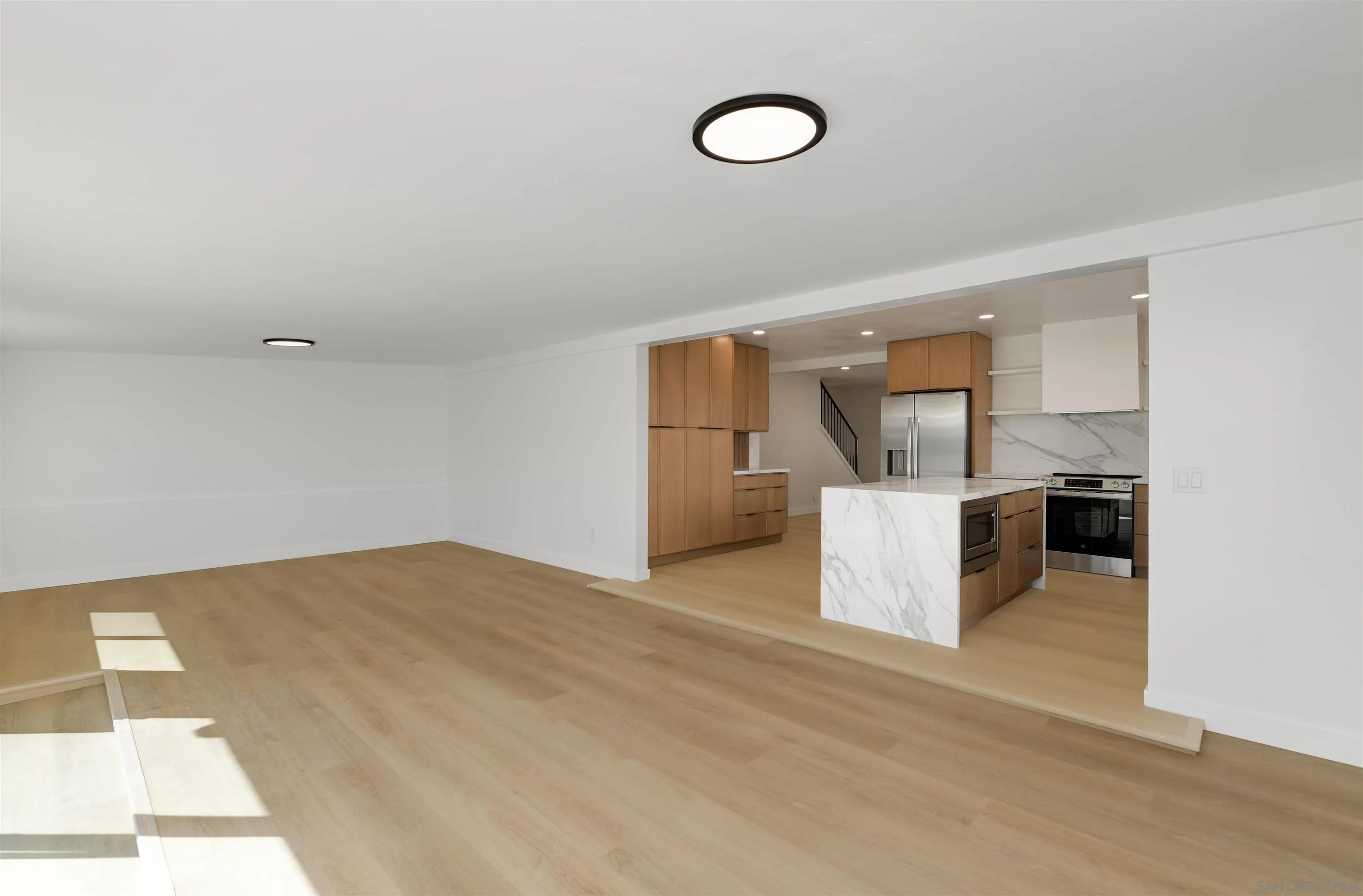 https://cdn.realtyfeed.com/cdn/127/260025063/3c01413ad9b6326c083c11d629b46b86.webp