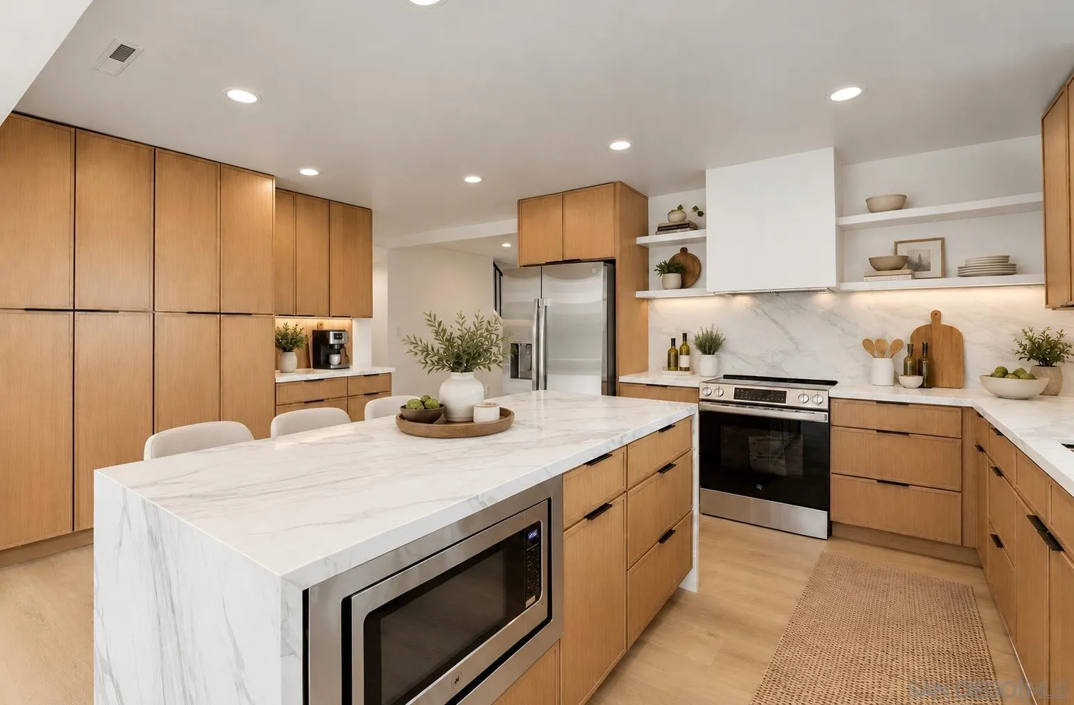 https://cdn.realtyfeed.com/cdn/127/260025063/e23fbd67d883915b2c243db9266a79a5.webp