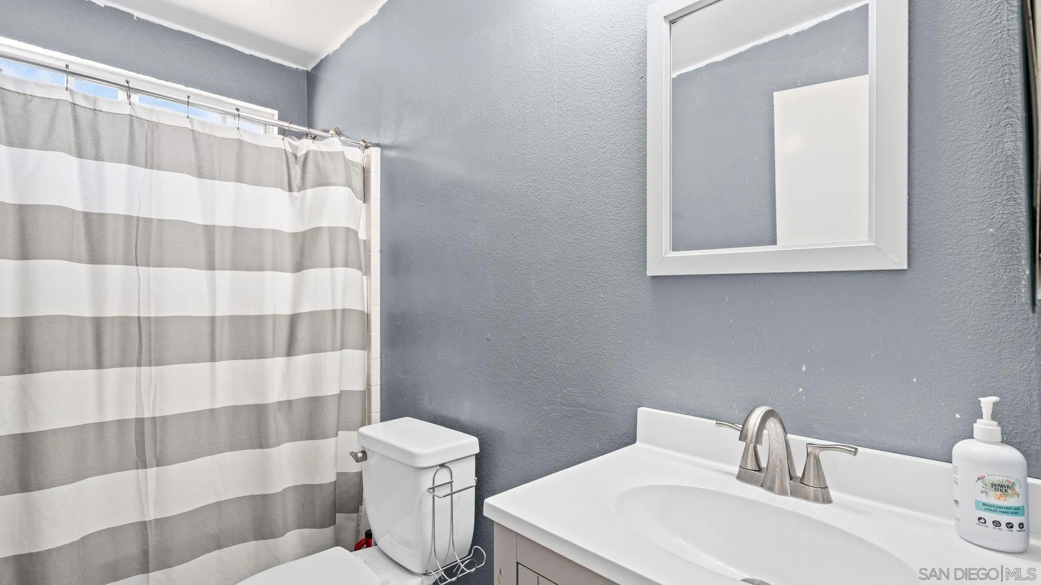 https://cdn.realtyfeed.com/cdn/127/260025064/322bc102f512fd28933bf6e45e5c639f.webp