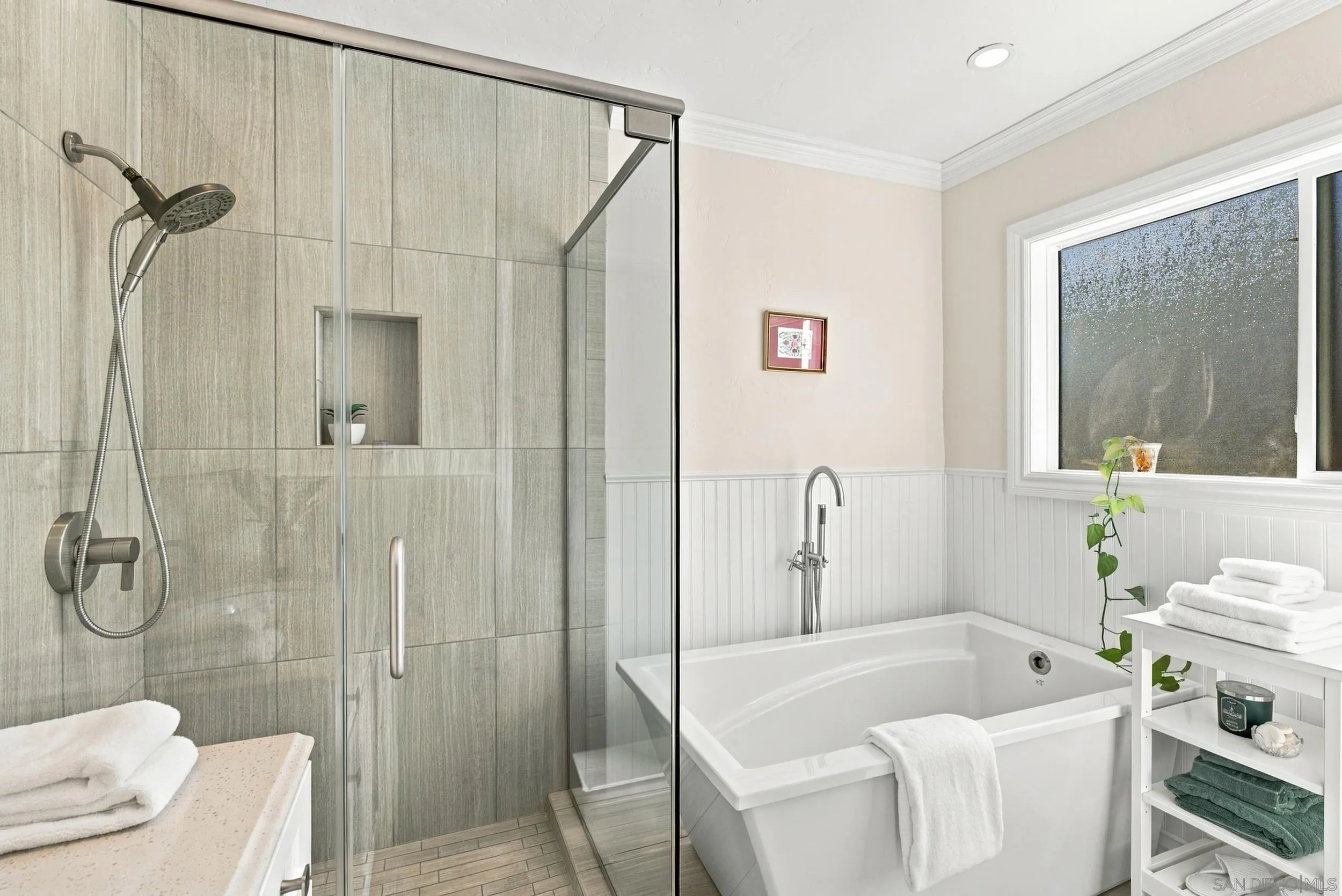 https://cdn.realtyfeed.com/cdn/127/260025073/056d4f2e4d9cf266608b5dca7e15e03e.webp