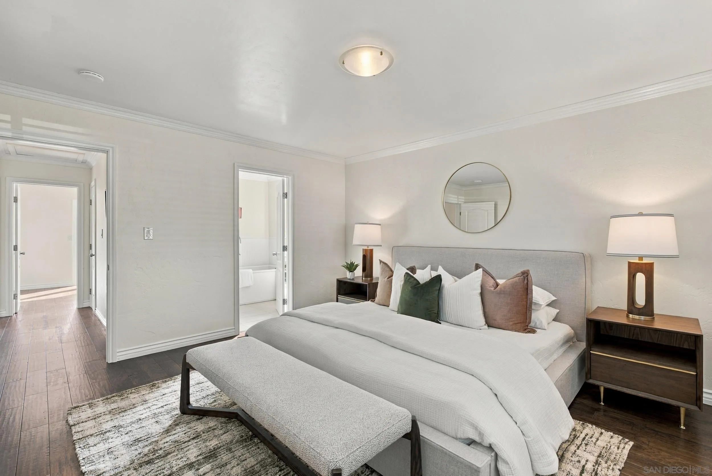 https://cdn.realtyfeed.com/cdn/127/260025073/0a4f479b27efb05449d5ee59ae398fc8.webp
