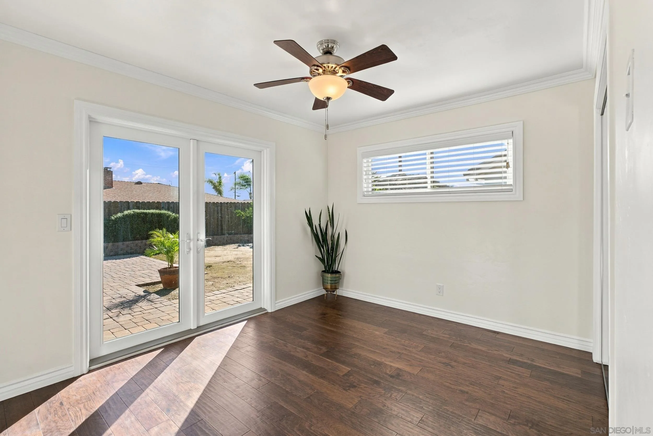 https://cdn.realtyfeed.com/cdn/127/260025073/3582d96b8d6aa6177f8a85b05cc6428a.webp