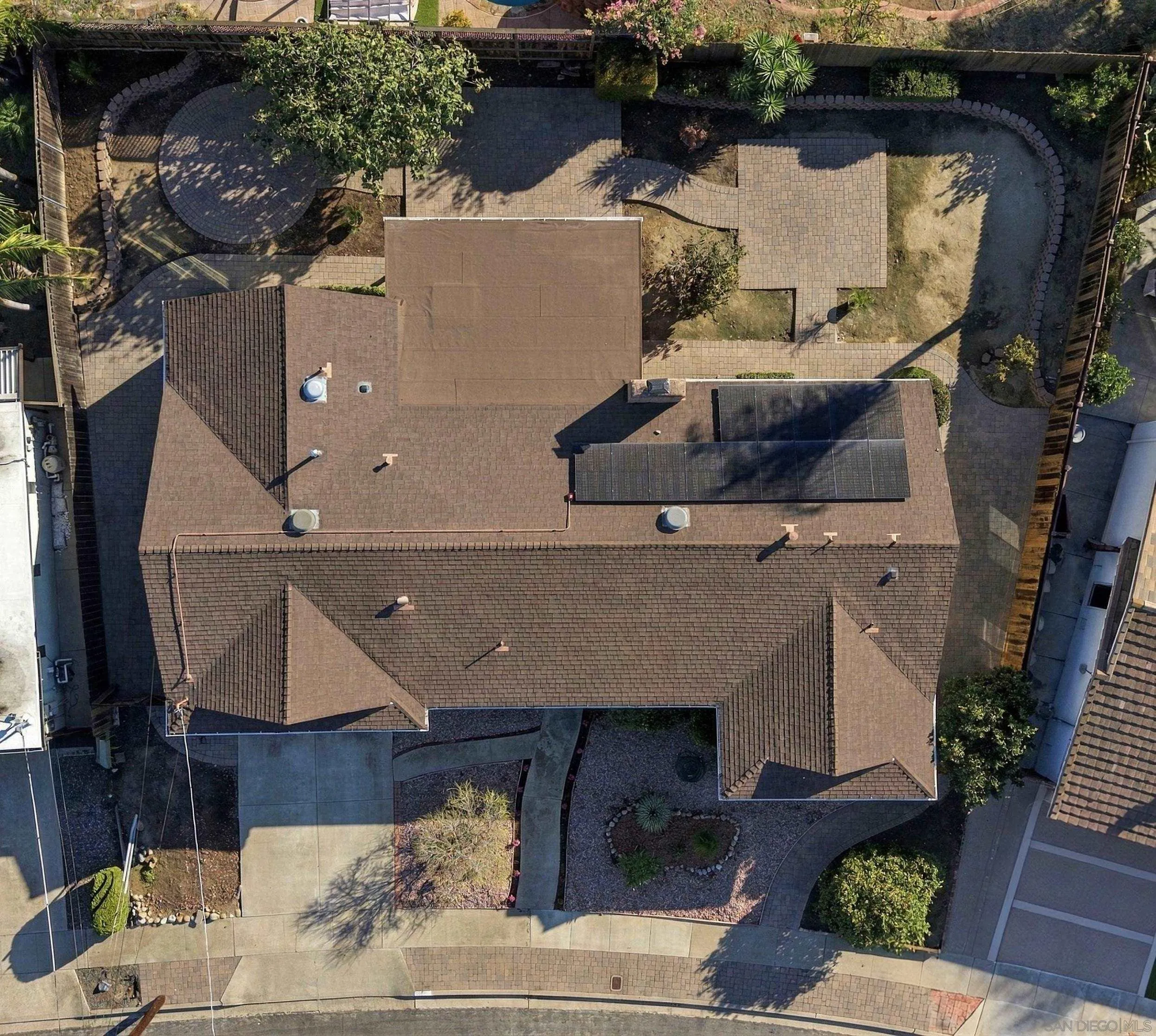 https://cdn.realtyfeed.com/cdn/127/260025073/b676ab46b8ea3248807b106d59359a6f.webp