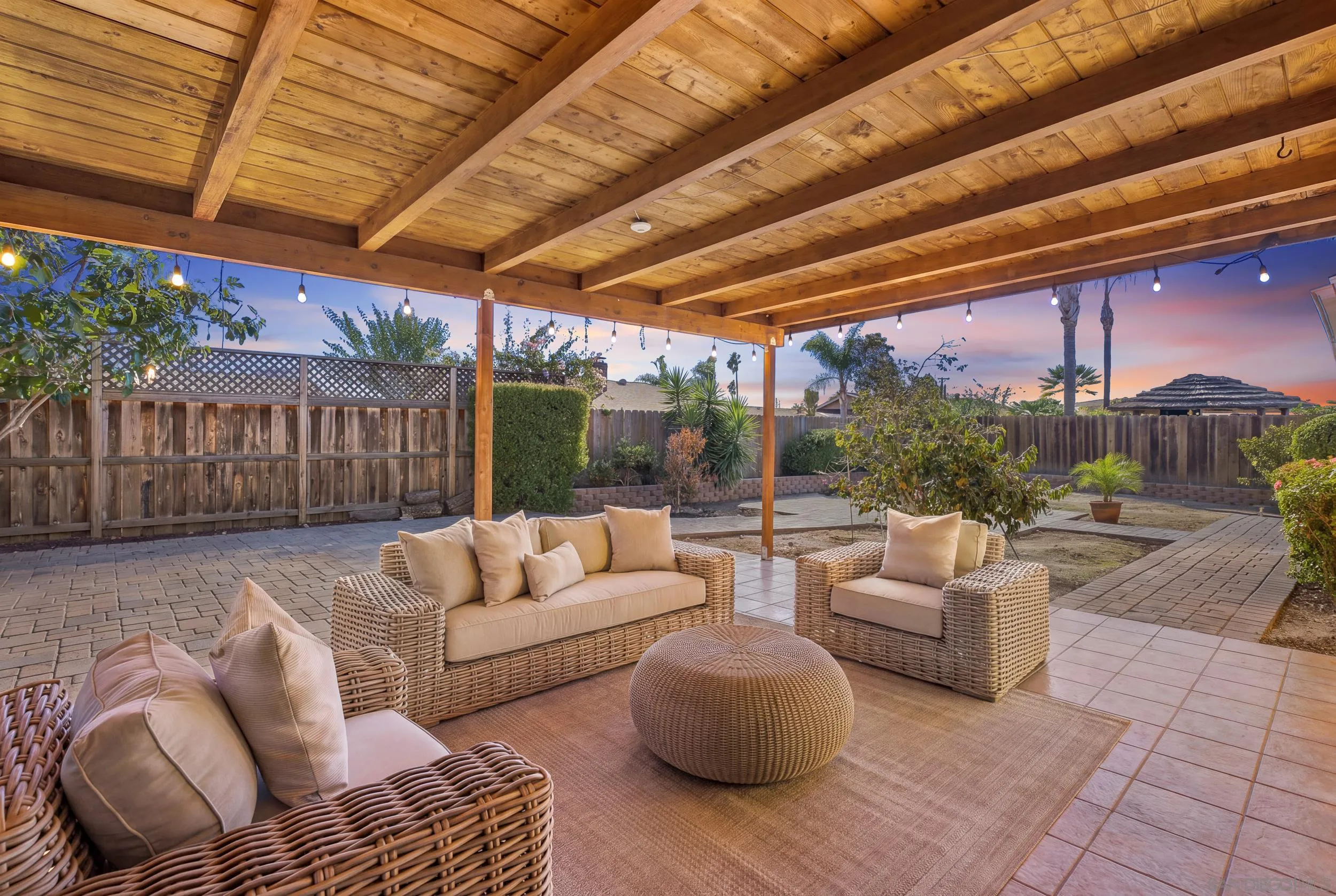 https://cdn.realtyfeed.com/cdn/127/260025073/c58d7d6365822cdb3336628d19ef5028.webp