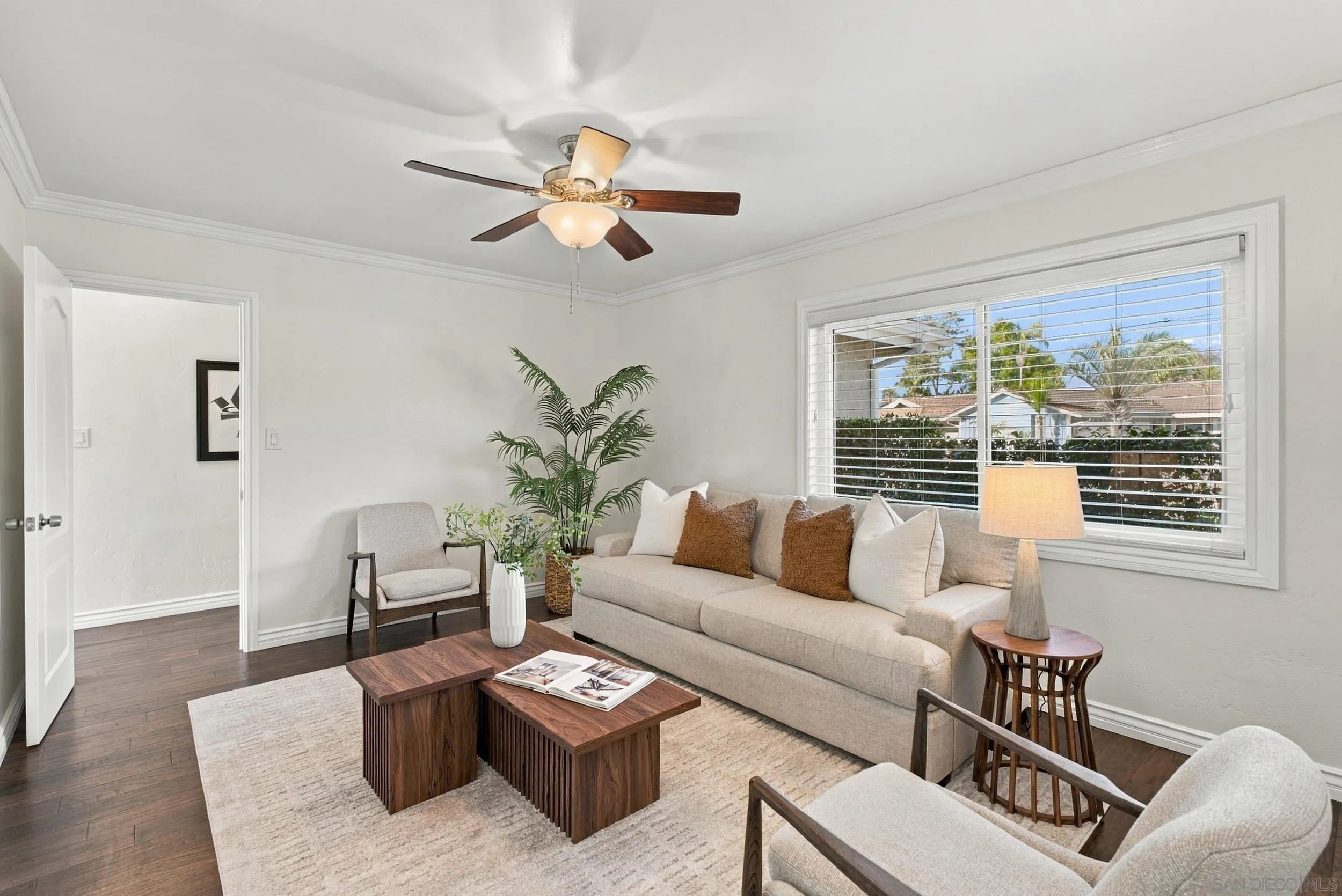 https://cdn.realtyfeed.com/cdn/127/260025073/fa69d154d00bcf33892e405aa71bf345.webp