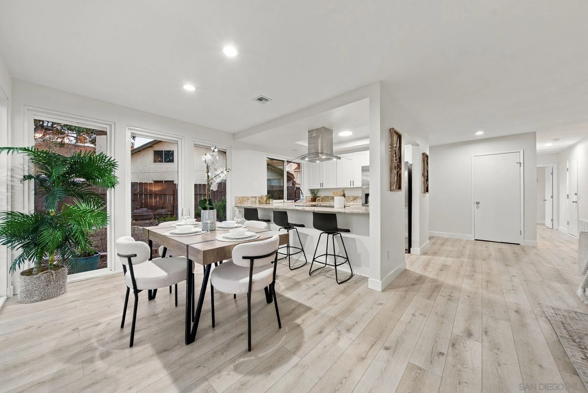 https://cdn.realtyfeed.com/cdn/127/260025078/84ed7d6a92e4567b2836cb6148399c8a.webp